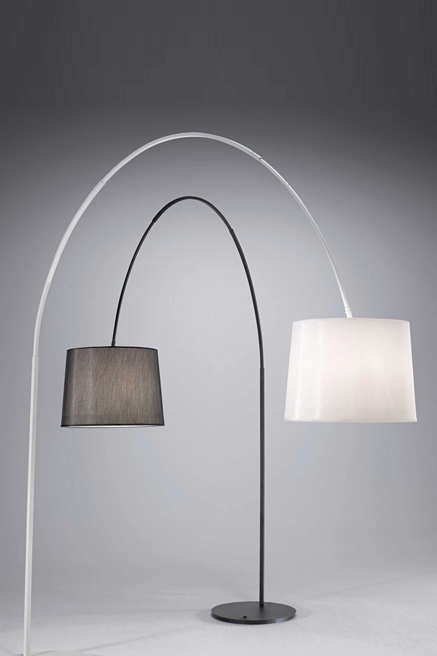   
                        
                        Торшер IDEAL LUX (Італія) 10208    
                         у стилі Хай-тек.  
                        Тип джерела світла: світлодіодна лампа, змінна.                                                                                                  фото 2