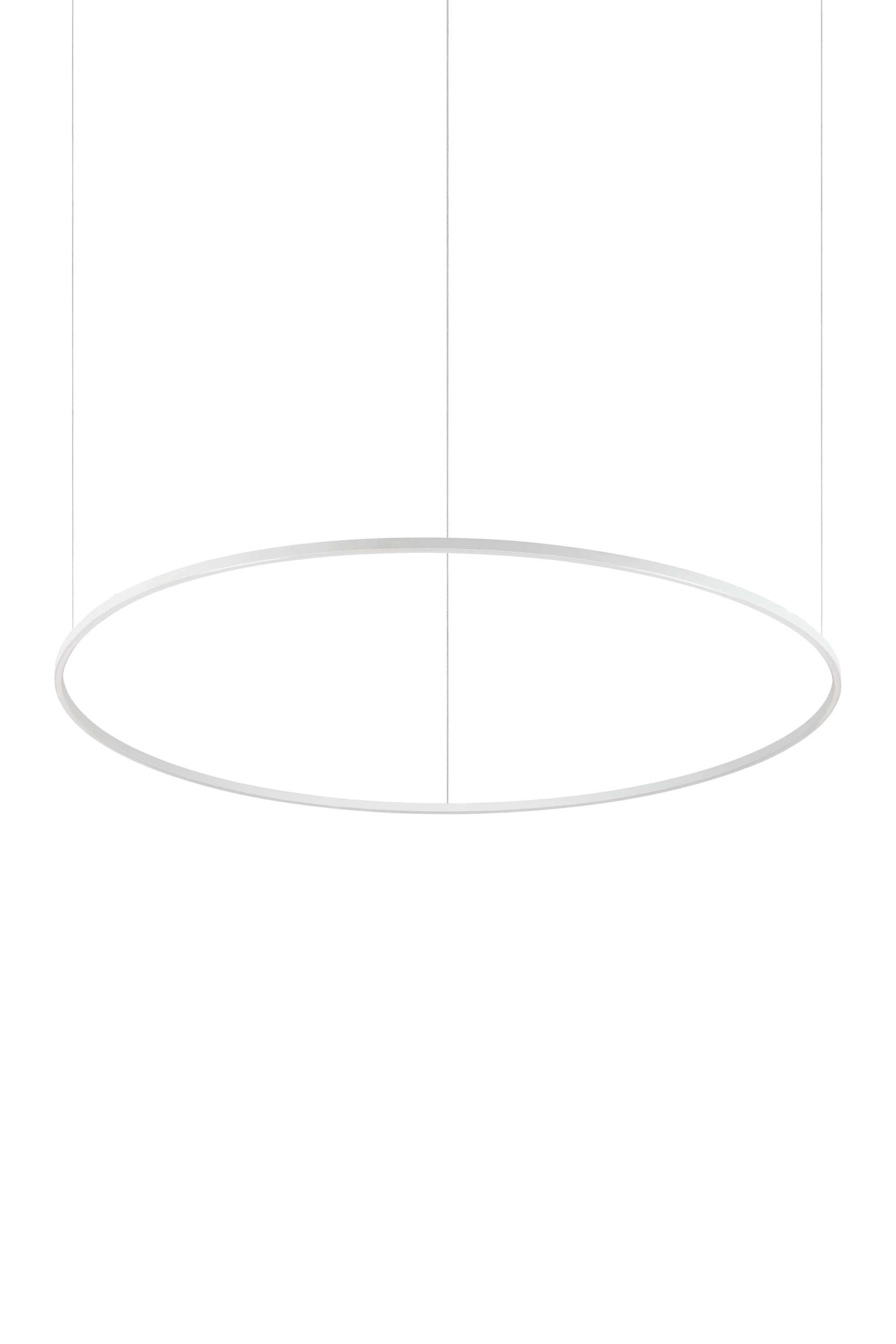   
                        
                        Люстра IDEAL LUX (Італія) 10376    
                         у стилі Хай-тек.  
                        Тип джерела світла: вбудований led-модуль, незмінний.                         Форма: Коло.                         Кольори плафонів і підвісок: Білий.                         Матеріал: Алюміній, Пластик.                          фото 1
