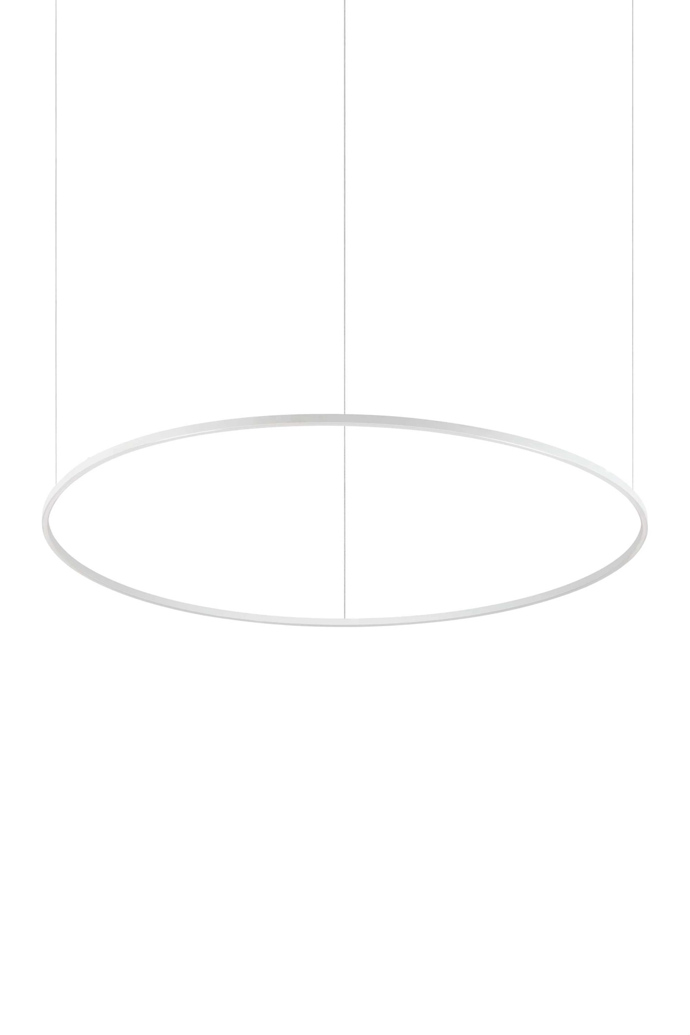   
                        
                        Люстра IDEAL LUX (Італія) 10383    
                         у стилі Хай-тек.  
                        Тип джерела світла: вбудований led-модуль, незмінний.                         Форма: Коло.                         Кольори плафонів і підвісок: Білий.                         Матеріал: Алюміній, Пластик.                          фото 1