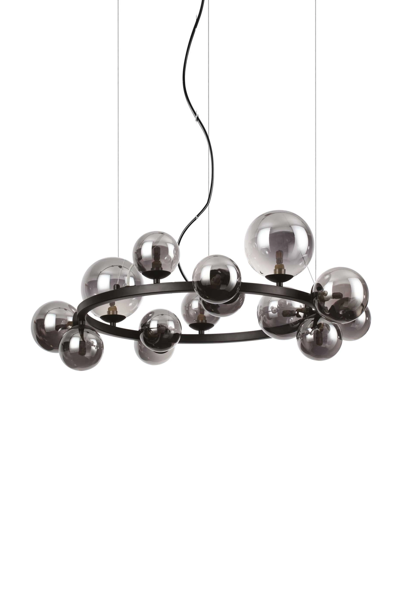   
                        
                        Люстра IDEAL LUX (Италия) 10410    
                         В стиле Хай-тек.  
                        Тип источника света: светодиодная лампа, сменная.                         Форма: Круг.                         Цвета плафонов и подвесок: Серый.                         Материал: Стекло.                          фото 1
