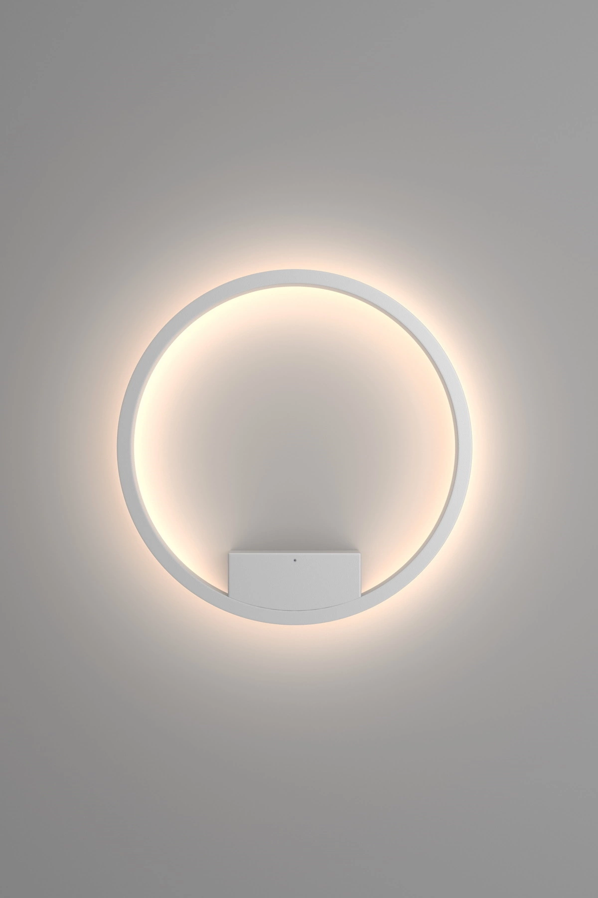   
                        
                        Декоративная подсветка VASMAR (Украина) 11105    
                         в стиле Хай-тек.  
                        Тип источника света: встроенный led-модуль, несъемный.                                                 Цвета плафонов и подвесок: Белый.                         Материал: Алюминий.                          фото 4