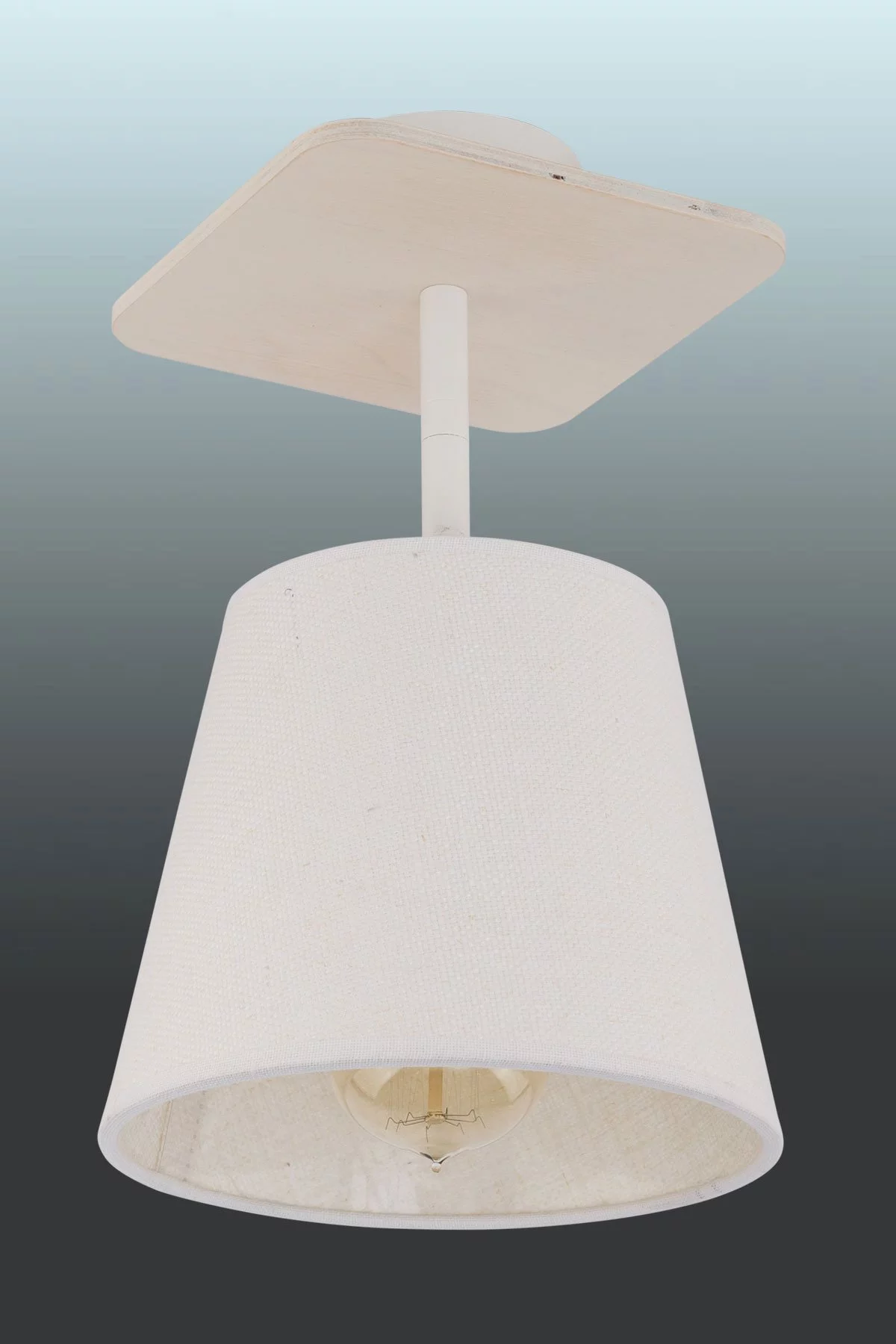   
                        Точковий світильник NOWODVORSKI (Польща) 12336    
                         у стилі Модерн, Скандинавський.  
                        Тип джерела світла: світлодіодна лампа, змінна.                         Форма: Квадрат.                         Кольори плафонів і підвісок: Білий.                         Матеріал: Тканина.                          фото 2