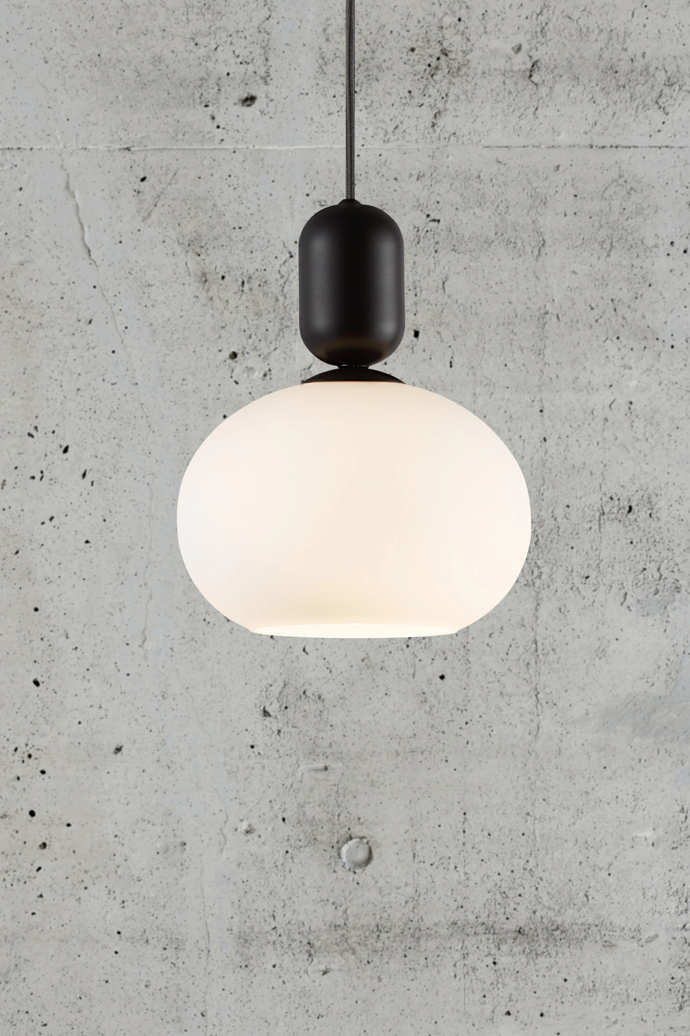   
                        
                        Люстра NORDLUX (Данія) 12590    
                         у стилі Модерн.  
                        Тип джерела світла: світлодіодна лампа, змінна.                         Форма: Куля.                         Кольори плафонів і підвісок: Білий.                         Матеріал: Скло.                          фото 5