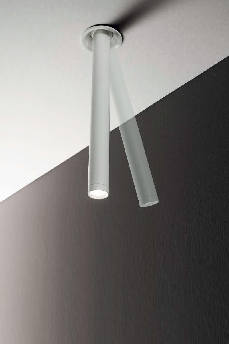   
                        Точковий світильник IDEAL LUX (Італія) 13093    
                         у стилі хай-тек.  
                        Тип джерела світла: вбудовані світлодіоди led.                         Форма: циліндр.                                                                          фото 2