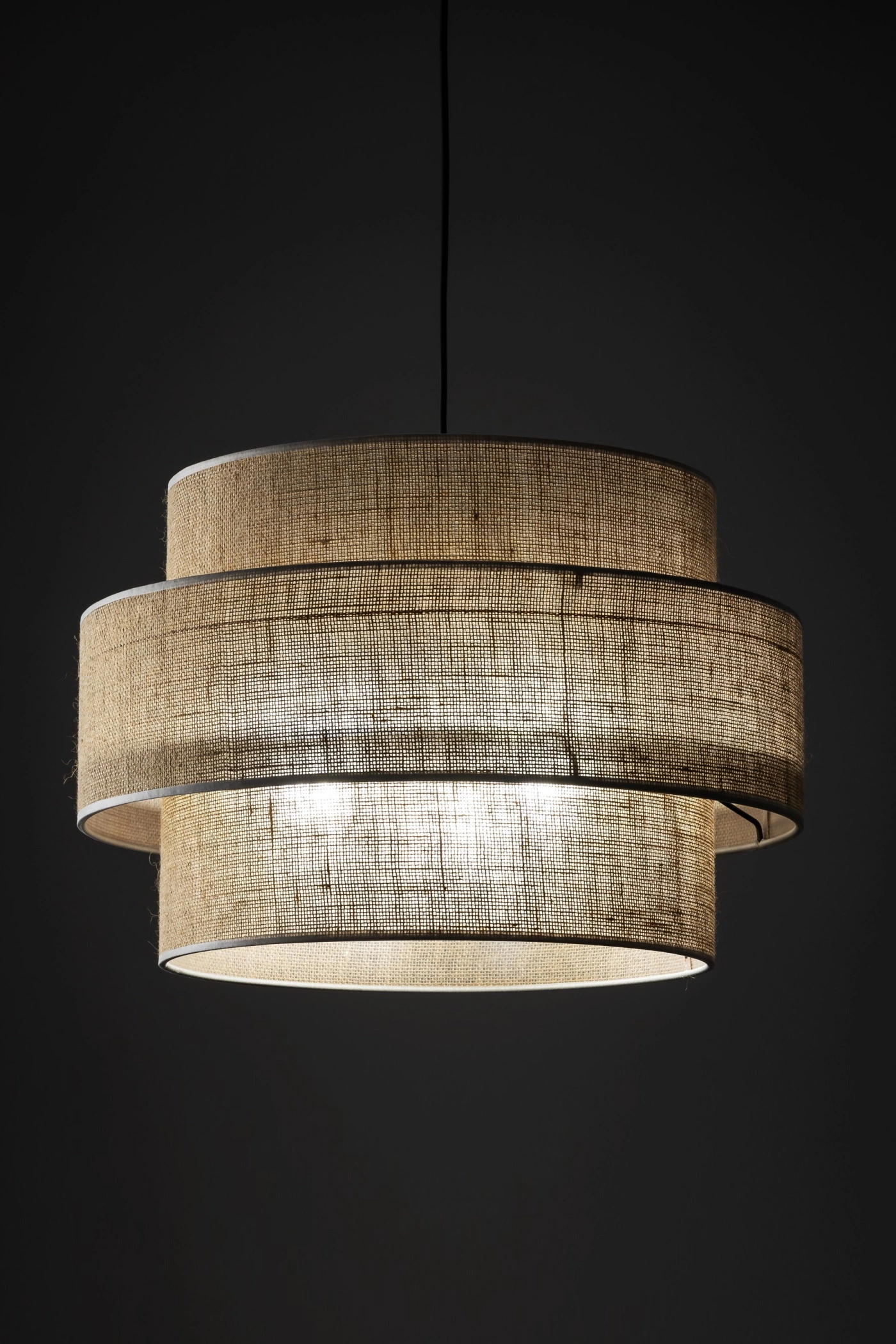   
                        
                        Люстра TK LIGHTING (Польща) 13829    
                         У стилі Прованс, Скандинавський, Кантрі.  
                        Тип джерела світла: світлодіодна лампа, змінна.                         Форма: Циліндр.                         Кольори плафонів і підвісок: Бежевий.                         Матеріал: Тканина.                          фото 5