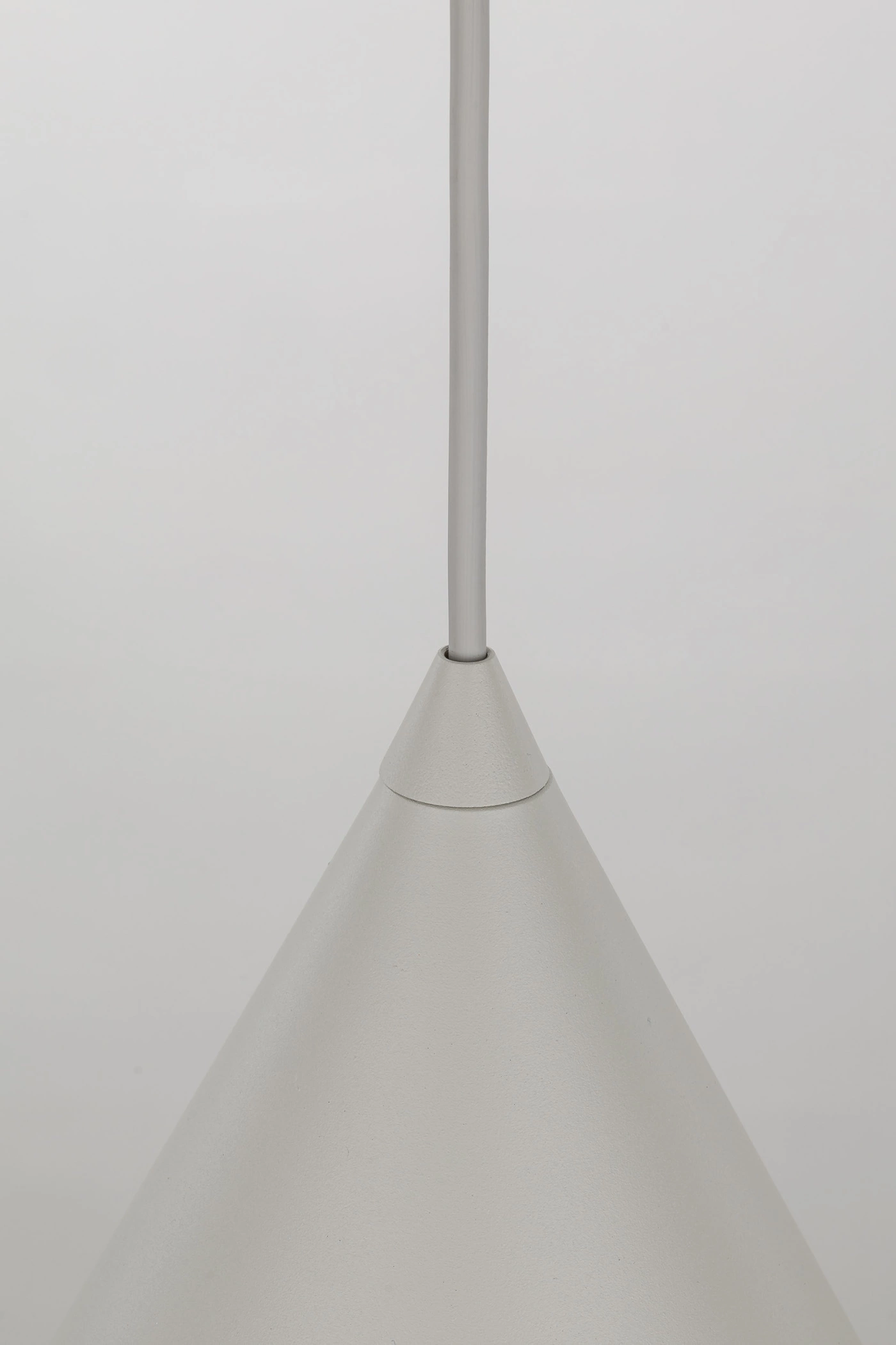  
                        
                        Люстра TK LIGHTING (Польша) 13869    
                         В стиле Лофт.  
                        Тип источника света: светодиодная лампа, сменная.                         Форма: Круг.                         Цвета плафонов и подвесок: Бежевый.                         Материал: Сталь, Пластик.                          фото 4