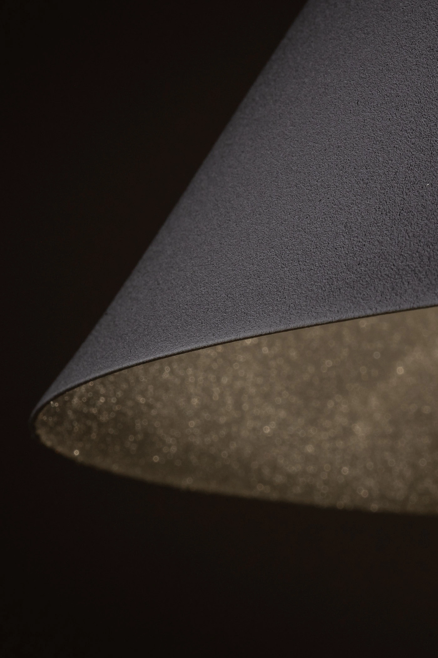   
                        
                        Люстра TK LIGHTING (Польща) 13881    
                         У стилі Лофт.  
                        Тип джерела світла: світлодіодна лампа, змінна.                         Форма: Коло.                         Кольори плафонів і підвісок: Чорний.                         Матеріал: Сталь, Пластик.                          фото 7