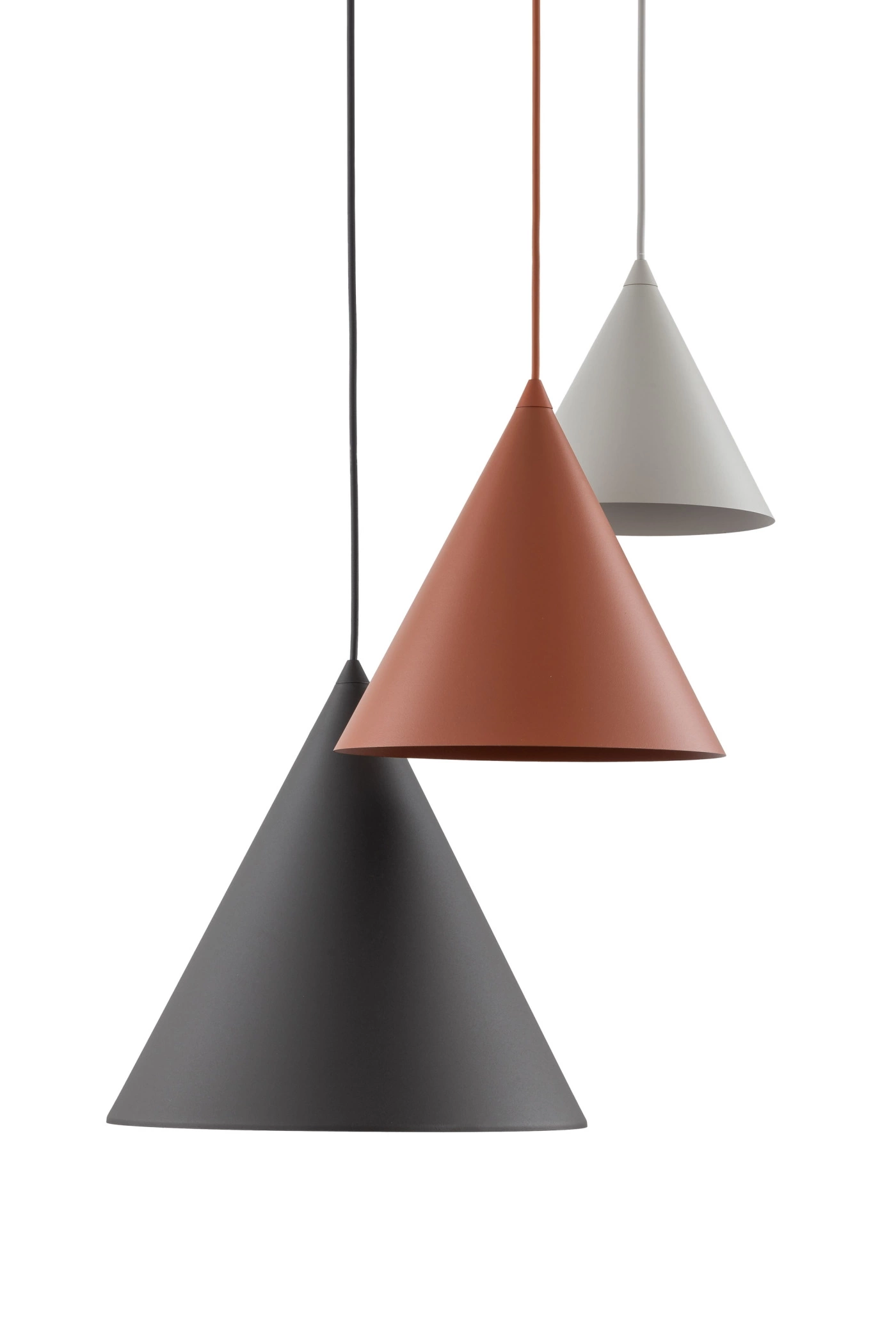   
                        
                        Люстра TK LIGHTING (Польша) 13914    
                         В стиле Лофт.  
                        Тип источника света: светодиодная лампа, сменная.                         Форма: Круг.                         Цвета плафонов и подвесок: Черный, Красный, Бежевый.                         Материал: Сталь, Пластик.                          фото 4