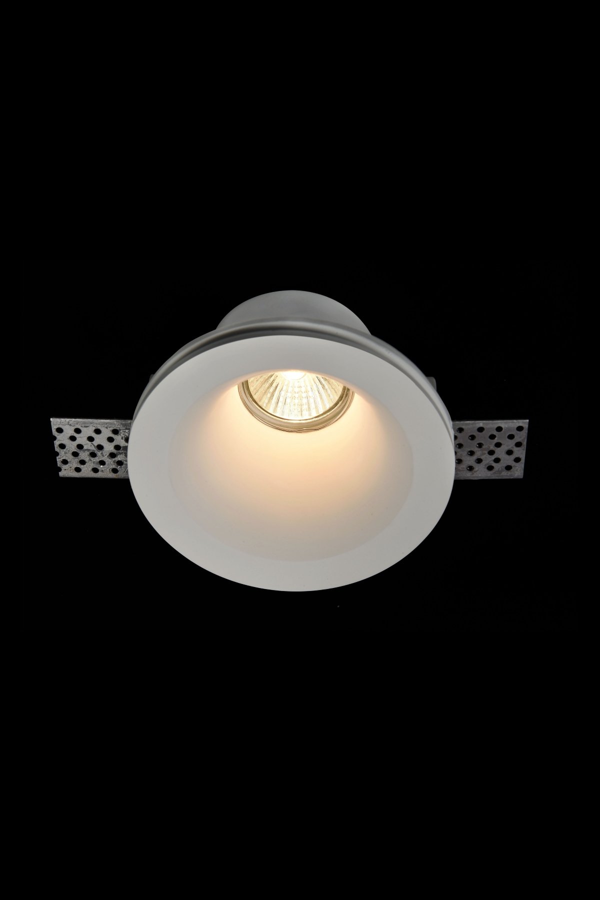   
                        Точковий світильник MAYTONI (Німеччина) 14288    
                         у стилі модерн.  
                        Тип джерела світла: cвітлодіодні led, галогенні.                         Форма: коло.                         Кольори плафонів і підвісок: білий.                         Матеріал: гіпс.                          фото 3