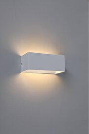   
                        Декоративна підсвітка LAGUNA LIGHTING (Китай) 14517    
                         у стилі хай-тек.  
                        Тип джерела світла: вбудовані світлодіоди led.                                                 Кольори плафонів і підвісок: білий.                         Матеріал: метал.                          фото 1