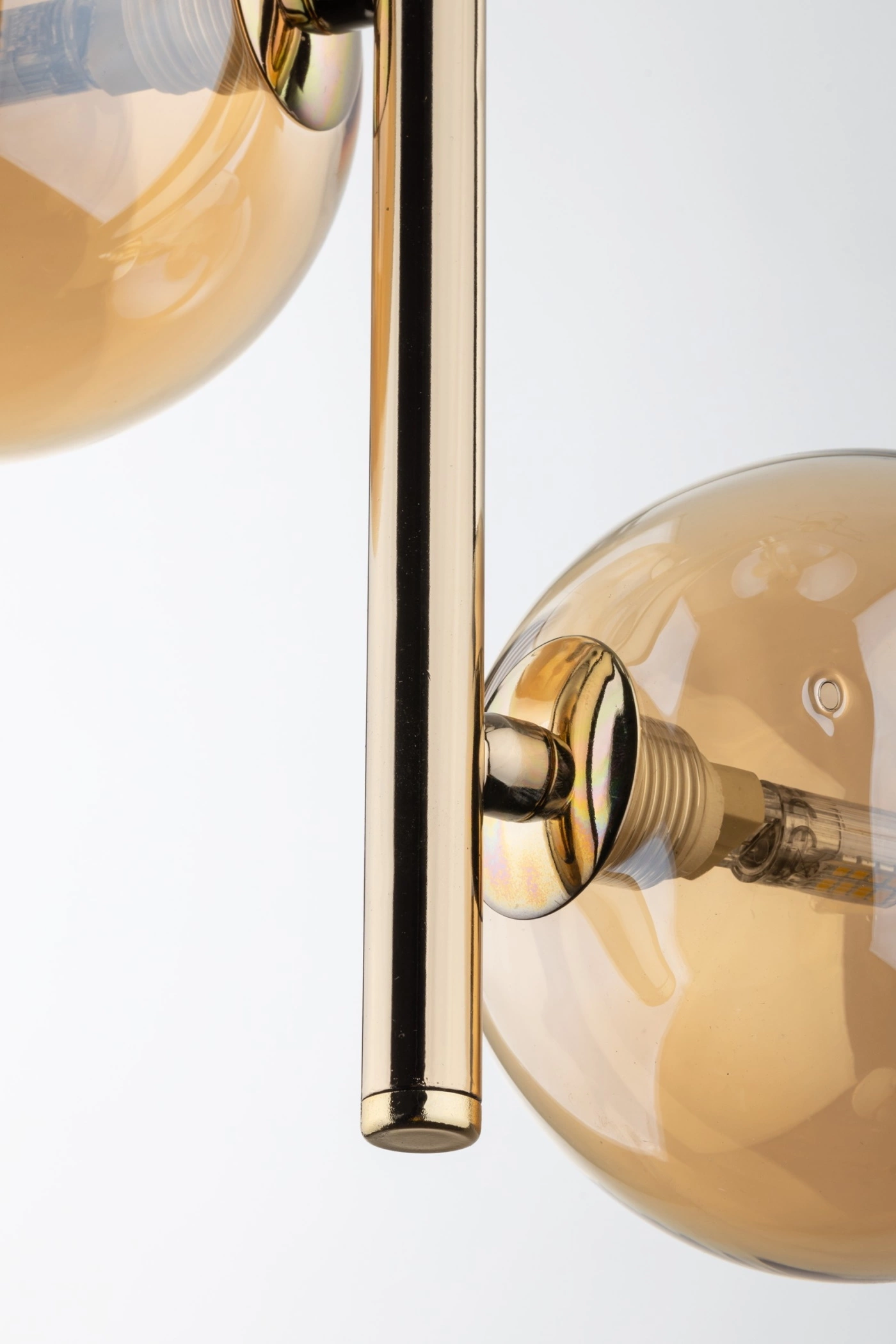   
                        
                        Люстра TK LIGHTING (Польша) 15279    
                         В стиле Хай-тек.  
                        Тип источника света: светодиодная лампа, сменная.                         Форма: Круг.                         Цвета плафонов и подвесок: Желтый.                         Материал: Стекло.                          фото 3