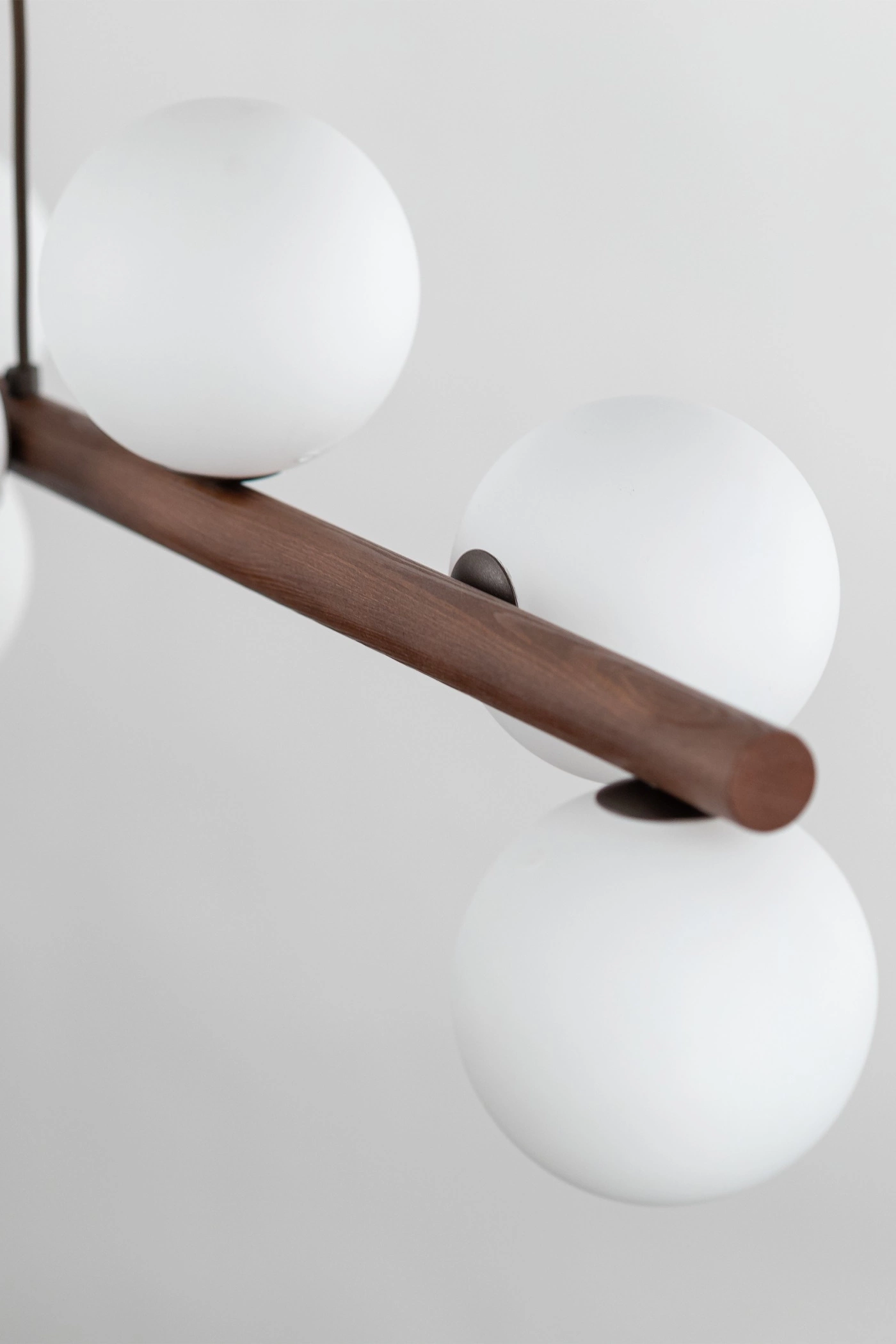   
                        
                        Люстра TK LIGHTING (Польша) 15366    
                         В стиле Скандинавский, Модерн.  
                        Тип источника света: светодиодная лампа, сменная.                         Форма: Прямоугольник.                         Цвета плафонов и подвесок: Белый.                         Материал: Стекло.                          фото 8