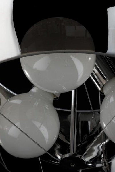   
                        Люстра AZZARDO (Польща) 15409    
                         у стилі модерн.  
                        Тип джерела світла: cвітлодіодні led, енергозберігаючі, розжарювання.                         Форма: коло.                         Кольори плафонів і підвісок: сірий.                         Матеріал: скло.                          фото 2