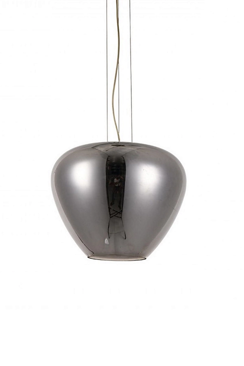   
                        Люстра AZZARDO (Польща) 15680    
                         у стилі Хай-тек.  
                        Тип джерела світла: світлодіодна лампа, змінна.                         Форма: Коло.                         Кольори плафонів і підвісок: Сірий.                         Матеріал: Скло.                          фото 2