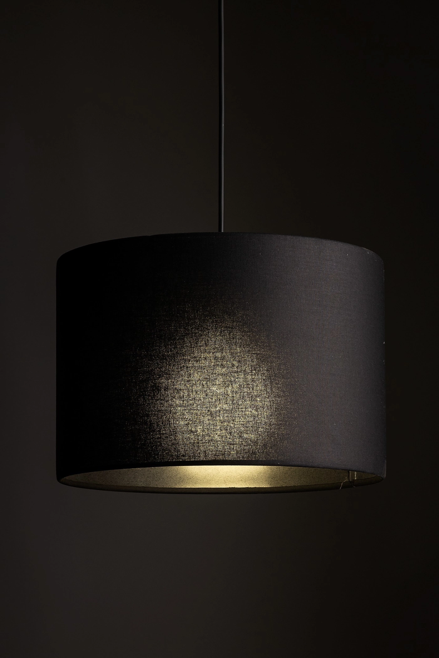   
                        
                        Трековий світильник TK LIGHTING (Польща) 15968    
                         У стилі Модерн.  
                        Тип джерела світла: світлодіодна лампа, змінна.                         Форма: Циліндр.                         Кольори плафонів і підвісок: Чорний.                         Матеріал: Метал, Пластик.                          фото 3