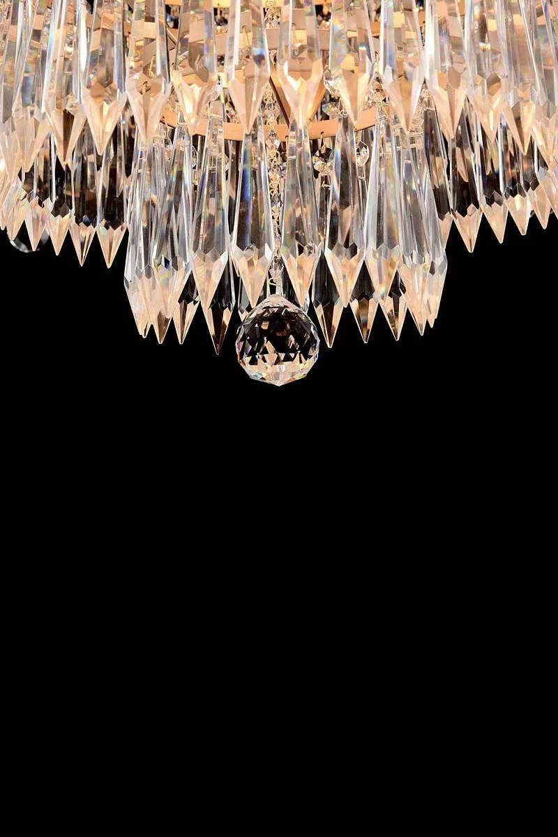   
                        
                        Кришталева люстра MAYTONI (Німеччина) 16141    
                         у стилі Класика.  
                        Тип джерела світла: світлодіодна лампа, змінна.                         Форма: Коло.                         Кольори плафонів і підвісок: Прозорий.                         Матеріал: Кришталь.                          фото 4