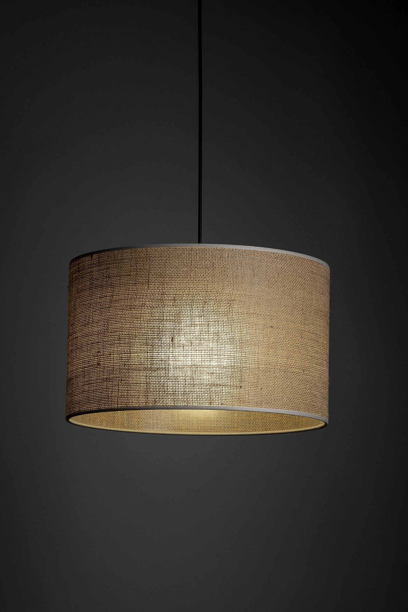   
                        
                        Трековий світильник TK LIGHTING (Польща) 16260    
                         У стилі Модерн.  
                        Тип джерела світла: світлодіодна лампа, змінна.                         Форма: Циліндр.                         Кольори плафонів і підвісок: Бежевий.                         Матеріал: Метал, Пластик.                          фото 3