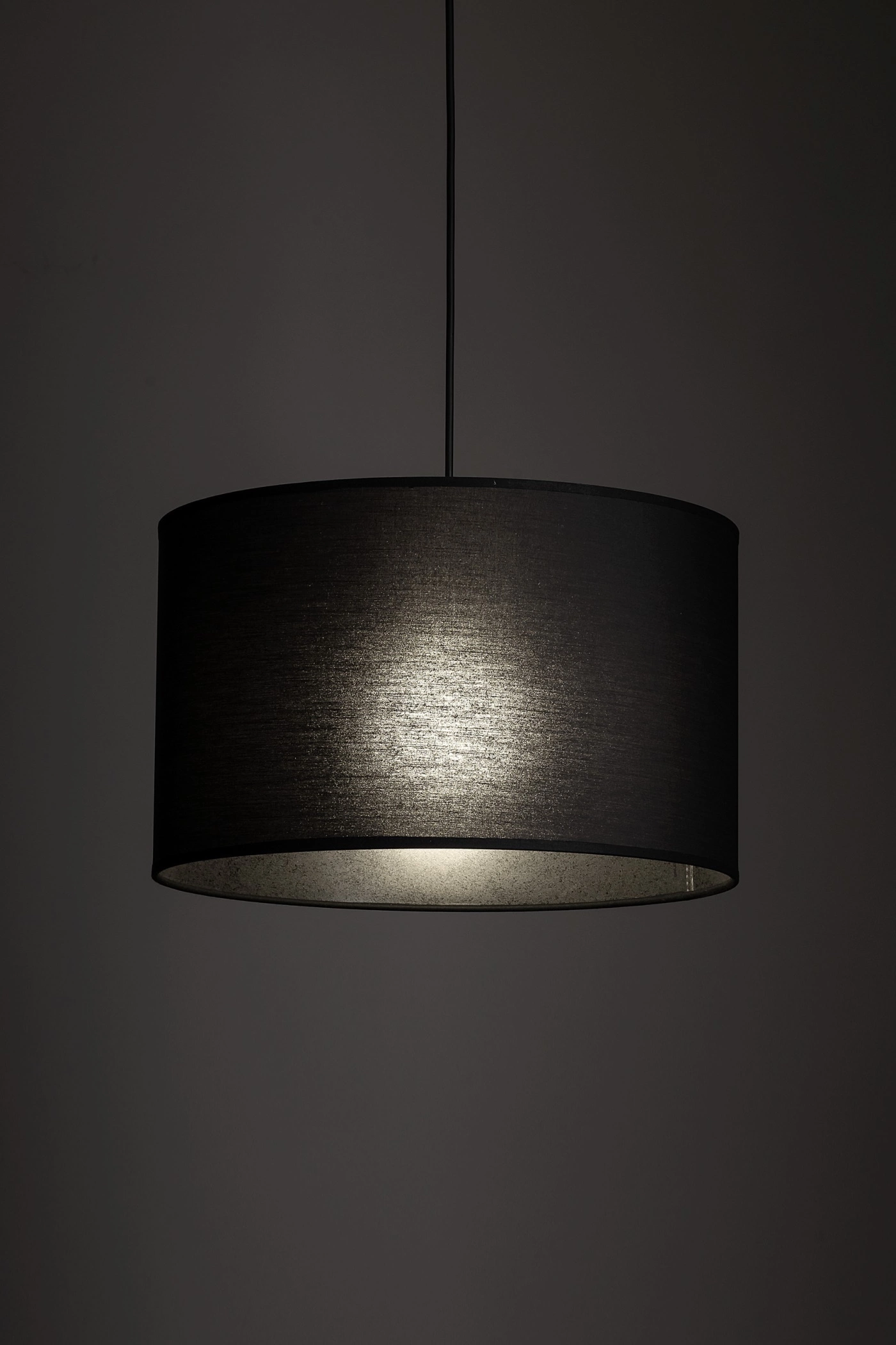   
                        
                        Трековий світильник TK LIGHTING (Польща) 16264    
                         У стилі Модерн.  
                        Тип джерела світла: світлодіодна лампа, змінна.                         Форма: Циліндр.                         Кольори плафонів і підвісок: Чорний.                         Матеріал: Метал, Пластик.                          фото 3