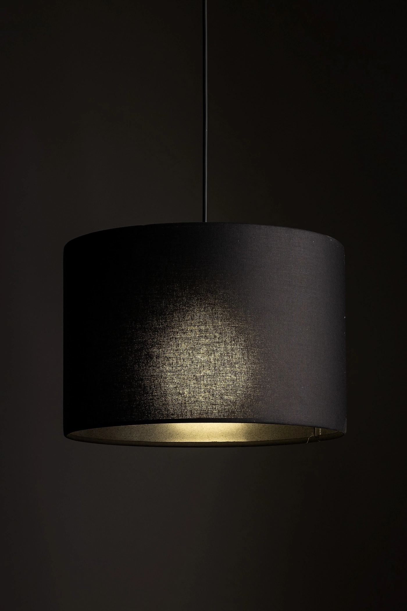   
                        
                        Трековий світильник TK LIGHTING (Польща) 16329    
                         У стилі Модерн.  
                        Тип джерела світла: світлодіодна лампа, змінна.                         Форма: Циліндр.                         Кольори плафонів і підвісок: Чорний.                         Матеріал: Метал, Пластик.                          фото 3