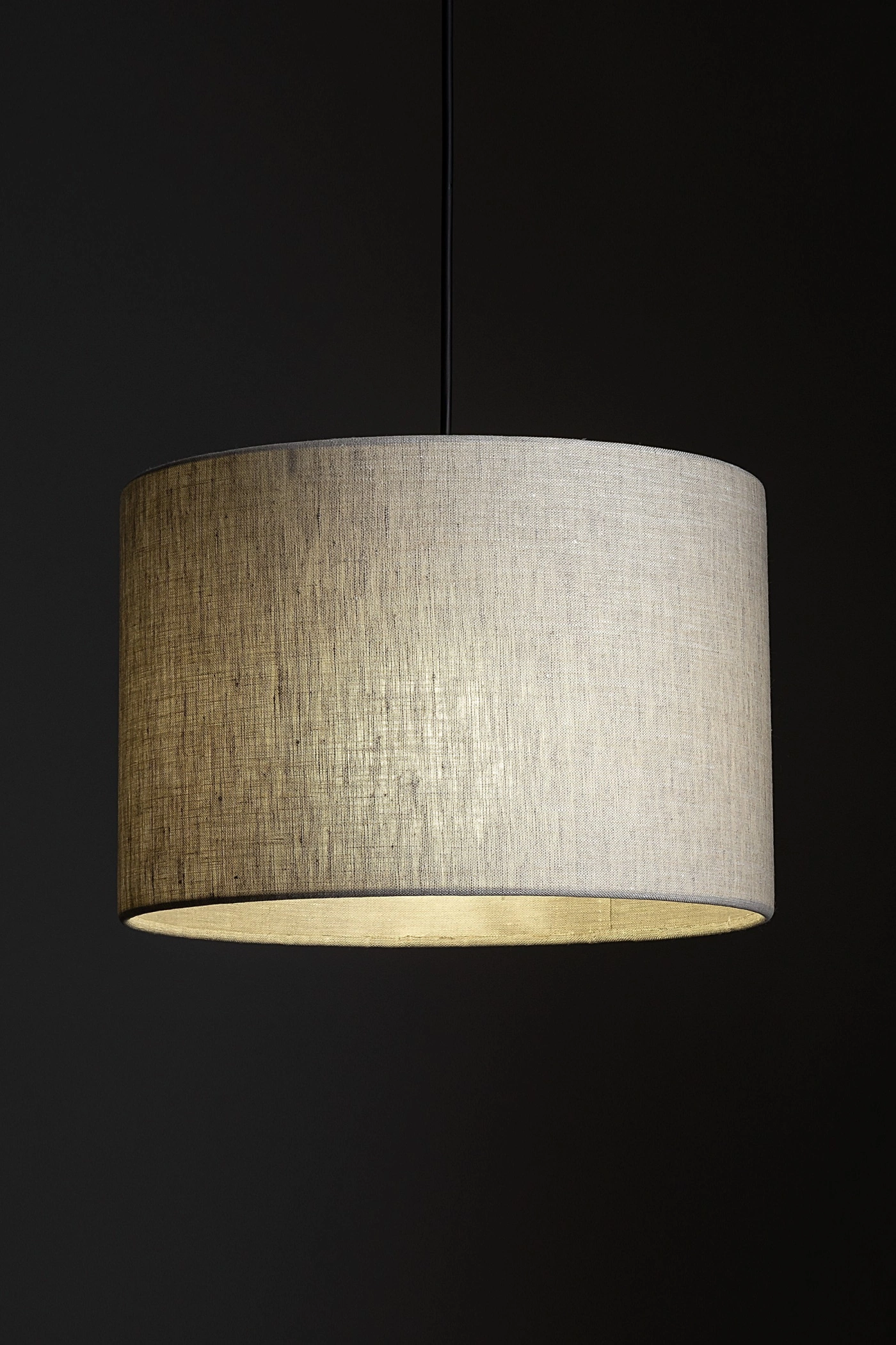   
                        
                        Трековий світильник TK LIGHTING (Польща) 16335    
                         У стилі Модерн.  
                        Тип джерела світла: світлодіодна лампа, змінна.                         Форма: Циліндр.                         Кольори плафонів і підвісок: Бежевий.                         Матеріал: Метал, Пластик.                          фото 3