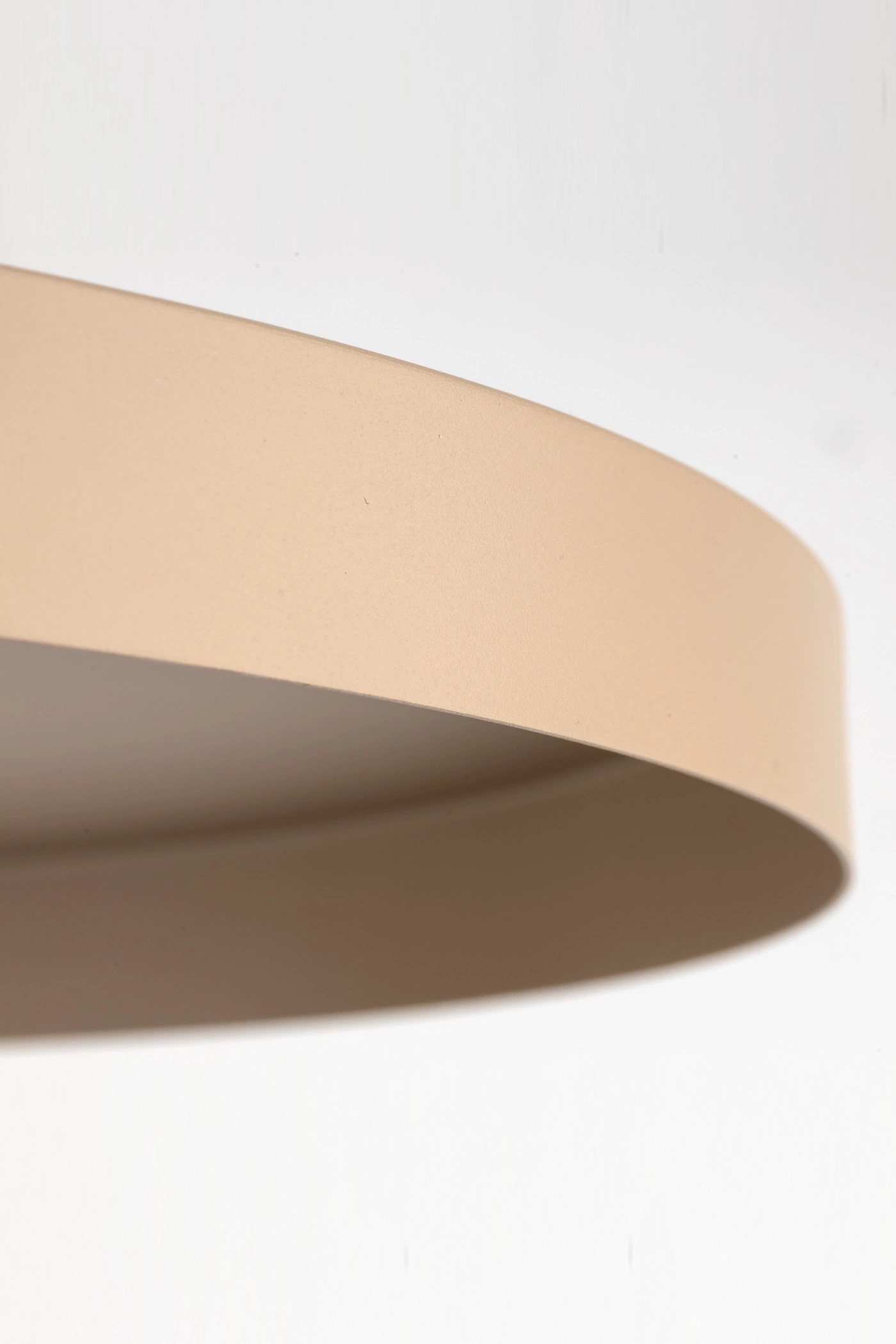   
                        
                        Люстра TK LIGHTING (Польща) 16451    
                         У стилі Лофт.  
                        Тип джерела світла: світлодіодна лампа, змінна.                         Форма: Коло.                         Кольори плафонів і підвісок: Бежевий.                         Матеріал: Метал, Пластик.                          фото 6