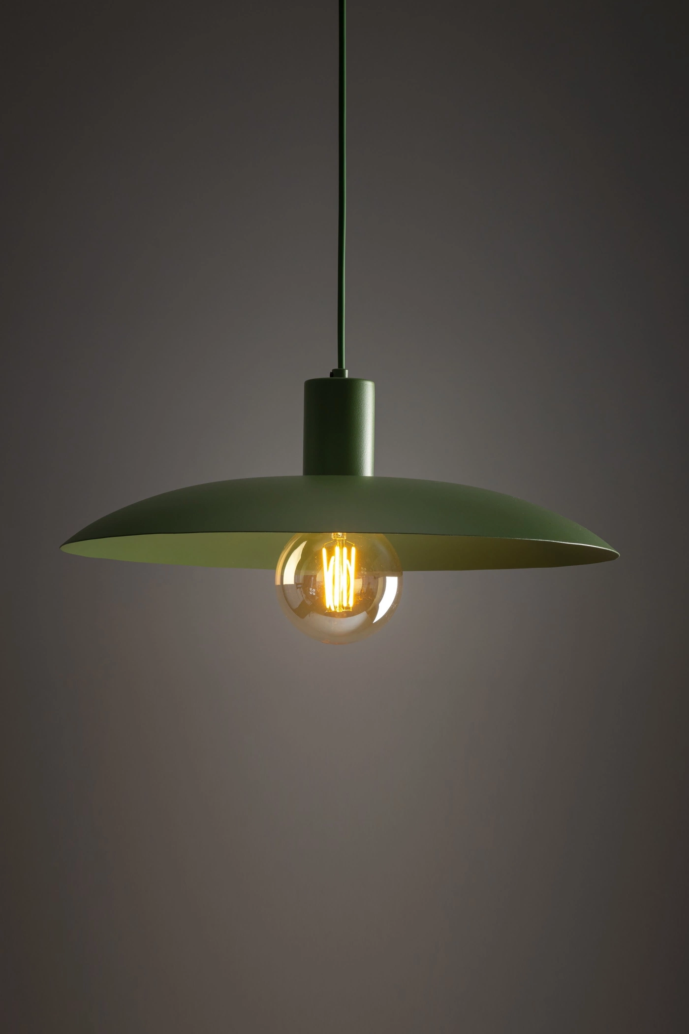   
                        
                        Люстра TK LIGHTING (Польща) 16575    
                         У стилі Лофт.  
                        Тип джерела світла: світлодіодна лампа, змінна.                         Форма: Коло.                         Кольори плафонів і підвісок: Зелений.                         Матеріал: Метал, Пластик.                          фото 6