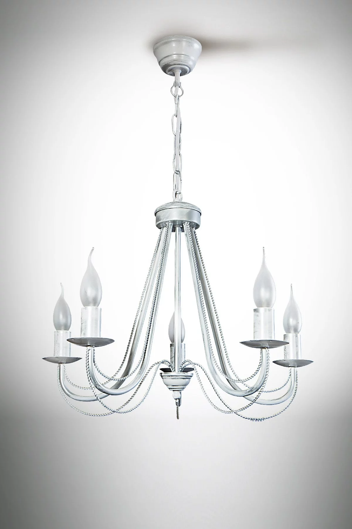 Люстра NB LIGHT (Україна) 16616    
                         У стилі Класика.  
                        Тип джерела світла: світлодіодна лампа, змінна.                         Форма: Коло.                                                                          фото 1