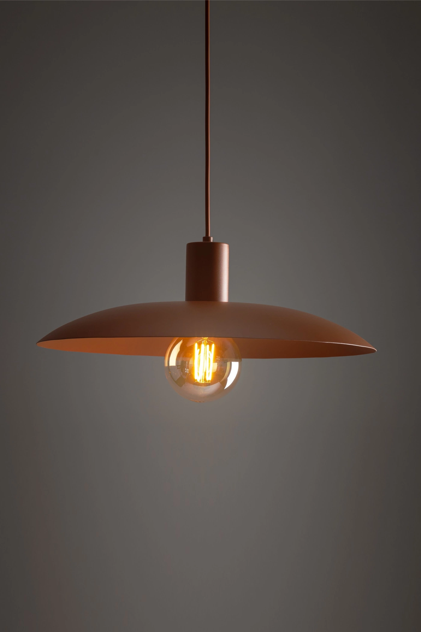   
                        
                        Люстра TK LIGHTING (Польща) 16637    
                         У стилі Лофт.  
                        Тип джерела світла: світлодіодна лампа, змінна.                         Форма: Коло.                         Кольори плафонів і підвісок: Червоний.                         Матеріал: Метал, Пластик.                          фото 5
