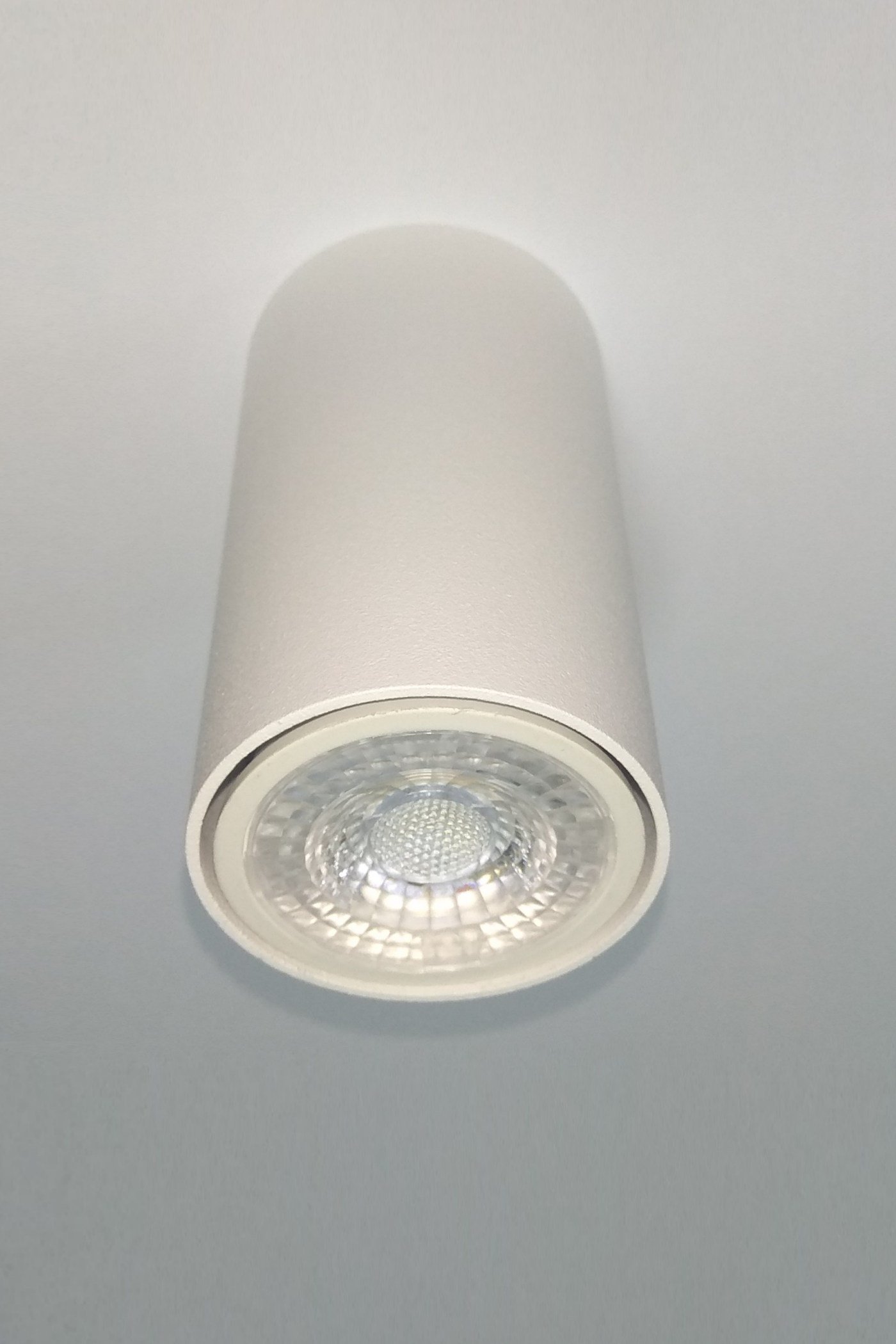  
                        Точковий світильник NB LIGHT (Україна) 16800    
                         у стилі модерн.  
                        Тип джерела світла: cвітлодіодні led, галогенні.                         Форма: циліндр.                                                                          фото 3