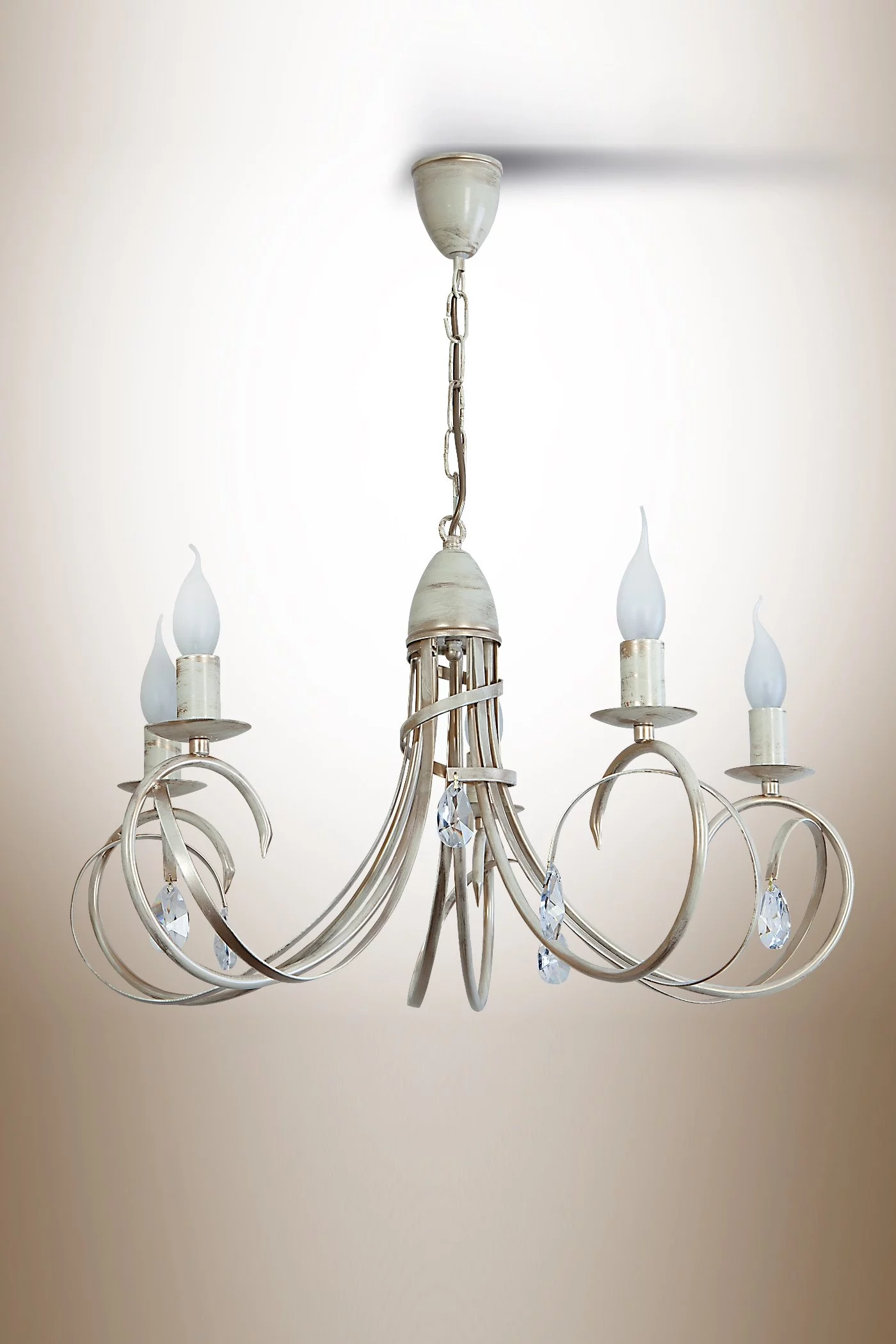   
                        
                        Люстра NB LIGHT (Україна) 16836    
                         У стилі Класика.  
                        Тип джерела світла: світлодіодна лампа, змінна.                         Форма: Коло.                                                                          фото 1