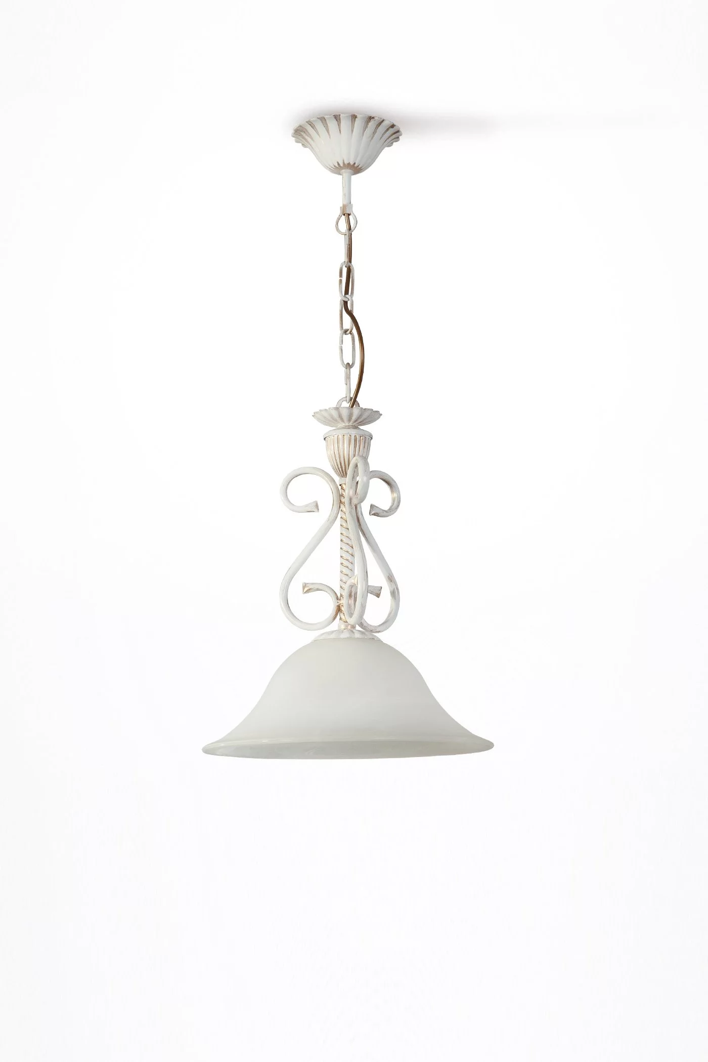   
                        
                        Люстра NB LIGHT (Україна) 17183    
                         У стилі Прованс.  
                        Тип джерела світла: світлодіодна лампа, змінна.                         Форма: Коло.                         Кольори плафонів і підвісок: Білий.                         Матеріал: Скло.                          фото 1