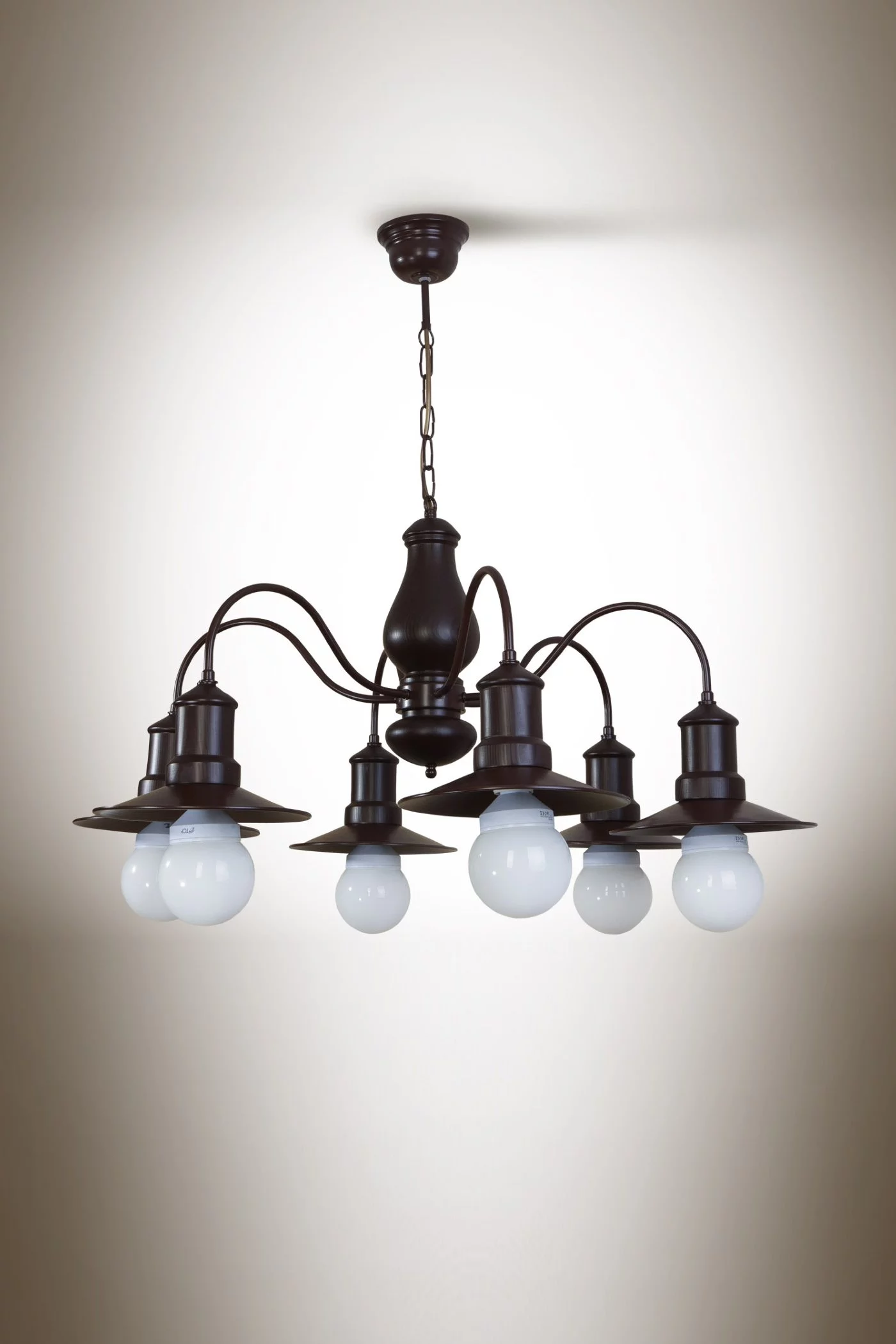   
                        
                        Люстра NB LIGHT (Україна) 17224    
                         У стилі Кантрі.  
                        Тип джерела світла: світлодіодна лампа, змінна.                         Форма: Коло.                                                                          фото 1