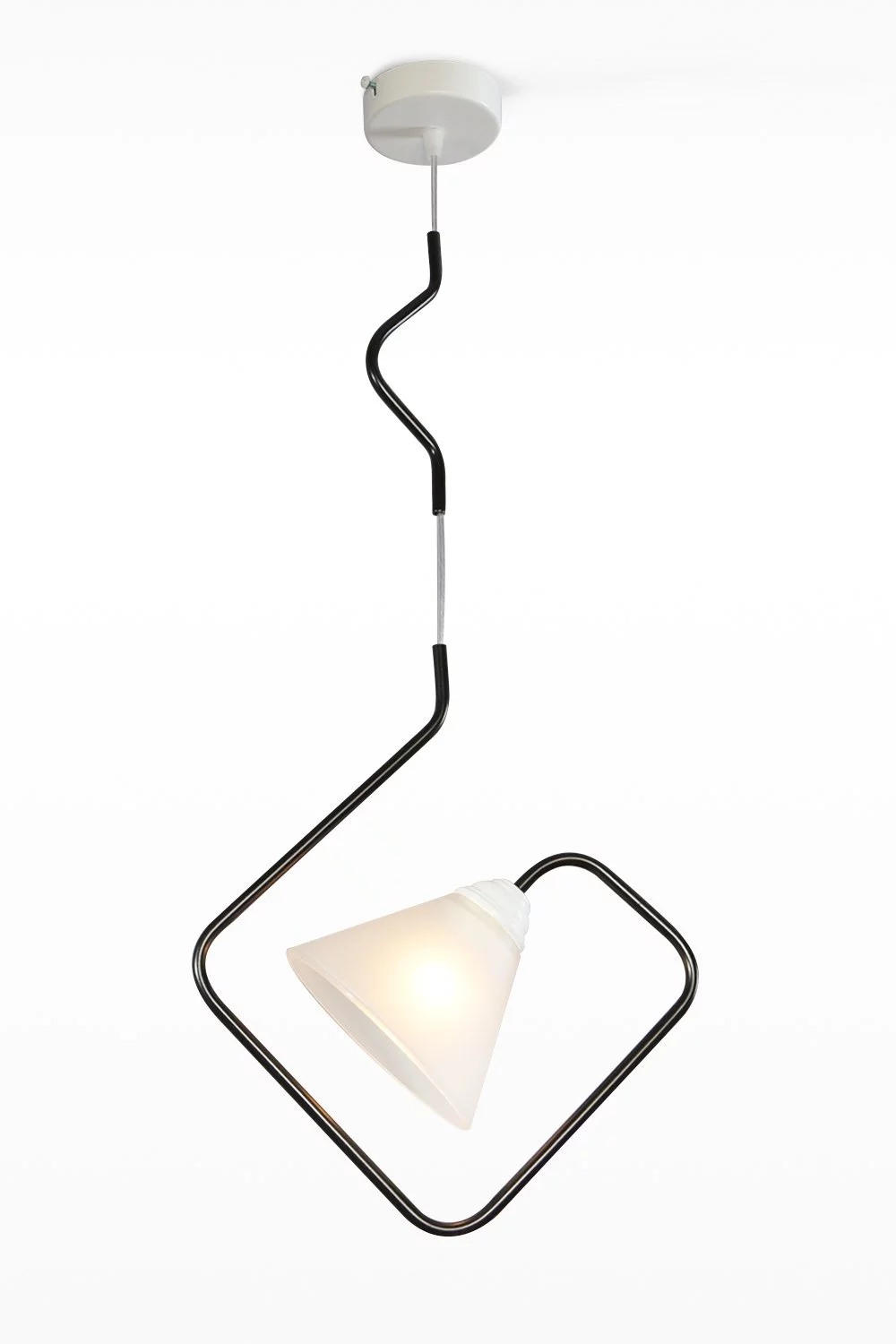   
                        
                        Люстра NB LIGHT (Україна) 17233    
                         У стилі Лофт.  
                        Тип джерела світла: світлодіодна лампа, змінна.                         Форма: Квадрат.                         Кольори плафонів і підвісок: Білий.                         Матеріал: Скло.                          фото 1