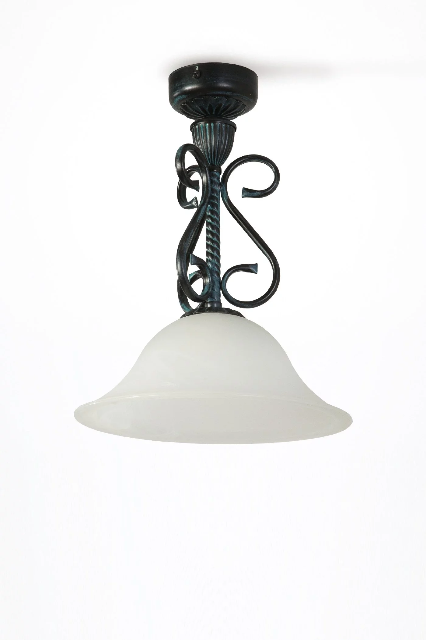   
                        
                        Люстра NB LIGHT (Україна) 17270    
                         У стилі Прованс.  
                        Тип джерела світла: світлодіодна лампа, змінна.                         Форма: Коло.                         Кольори плафонів і підвісок: Білий.                         Матеріал: Скло.                          фото 1