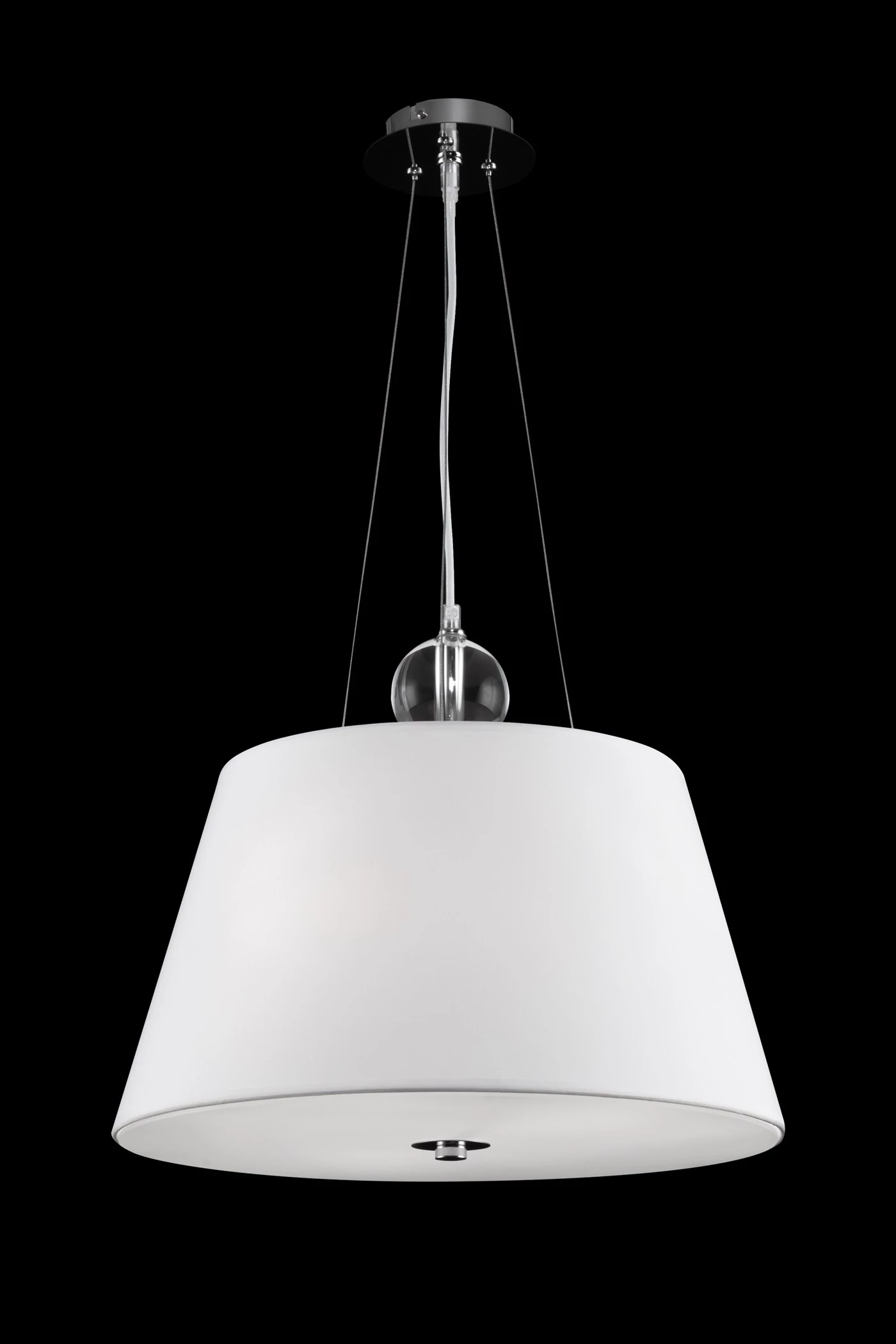   
                        Люстра MAYTONI (Німеччина) 17381    
                         у стилі Модерн.  
                        Тип джерела світла: світлодіодна лампа, змінна.                         Форма: Коло.                         Кольори плафонів і підвісок: Білий.                         Матеріал: Тканина, Пластик.                          фото 5