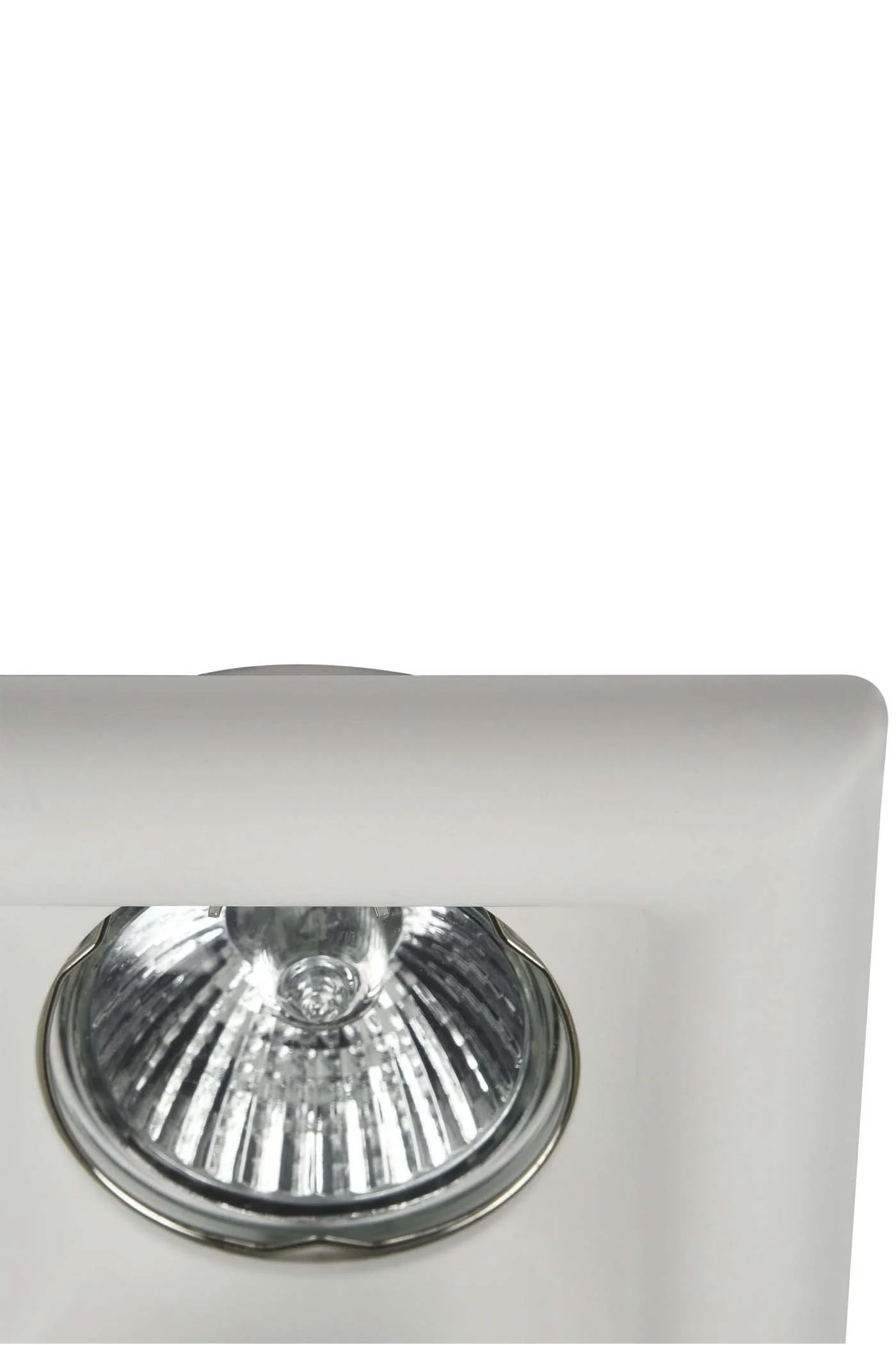   
                        Точковий світильник MAYTONI (Німеччина) 18811    
                         у стилі Модерн.  
                        Тип джерела світла: світлодіодна лампа, змінна.                         Форма: Квадрат.                         Кольори плафонів і підвісок: Білий.                         Матеріал: Гіпс.                          фото 3