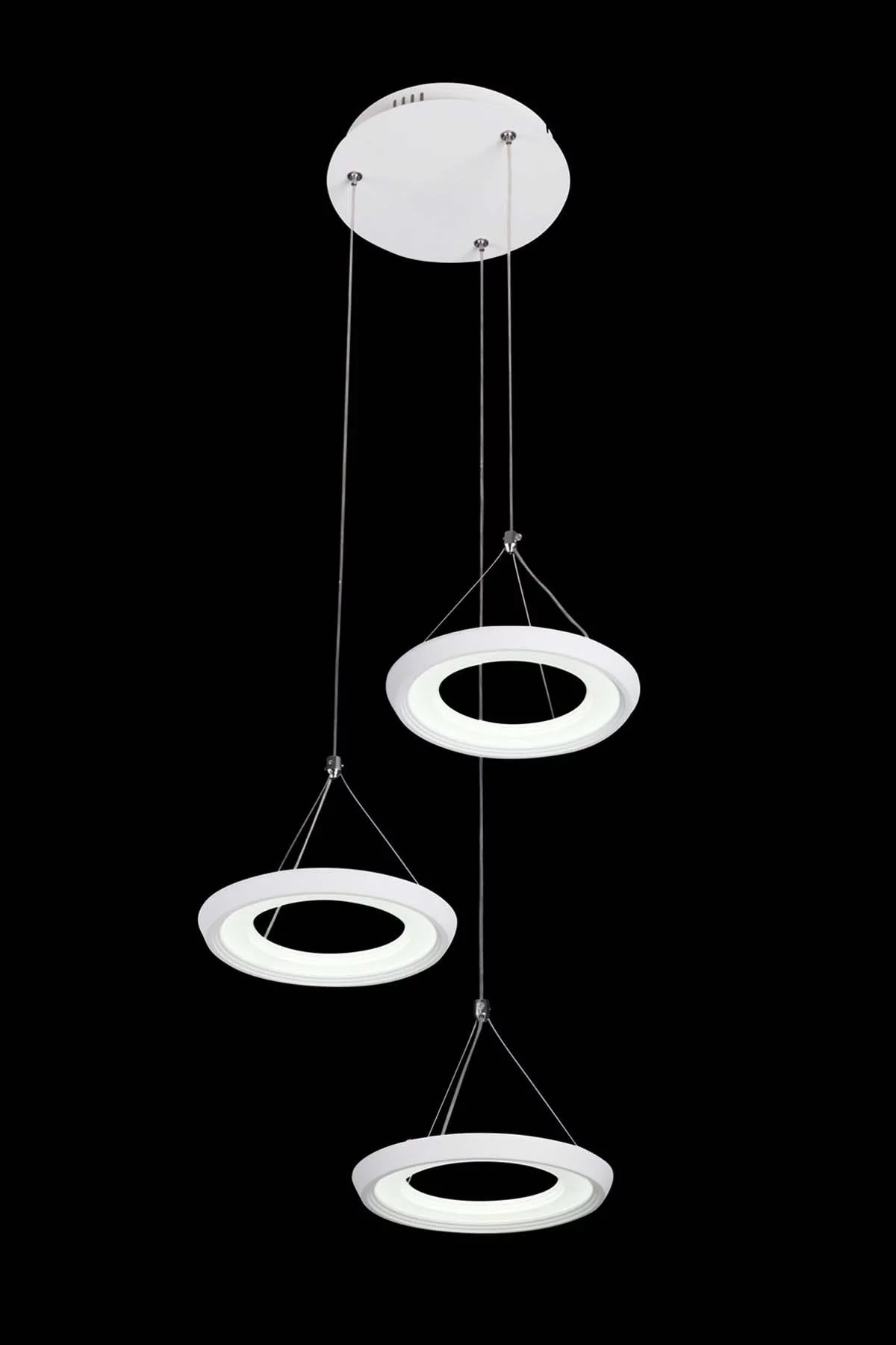   
                        Люстра FREYA (Німеччина) 18837    
                         у стилі Хай-тек.  
                        Тип джерела світла: вбудований led-модуль, незмінний.                         Форма: Коло.                         Кольори плафонів і підвісок: Білий.                         Матеріал: Метал, Акрил.                          фото 2