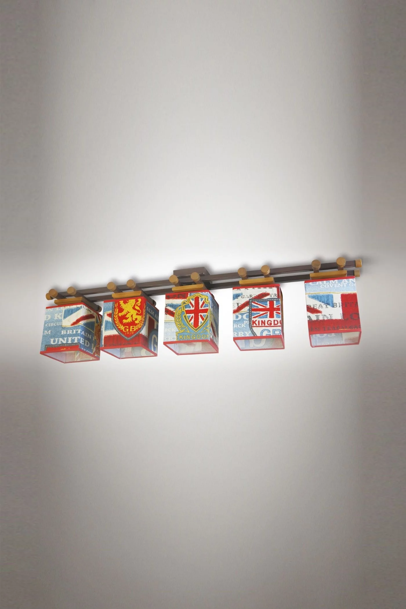   
                        
                        Люстра NB LIGHT (Україна) 19457    
                         У стилі Модерн.  
                        Тип джерела світла: світлодіодна лампа, змінна.                         Форма: Прямокутник.                         Кольори плафонів і підвісок: Багатоколірний, Малюнок.                         Матеріал: Тканина.                          фото 1