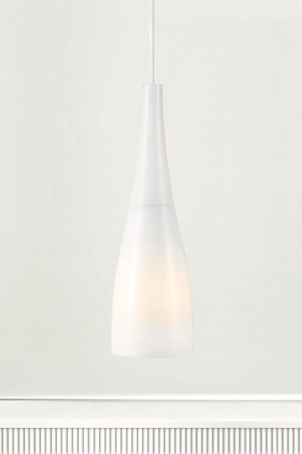   
                        
                        Люстра NORDLUX (Данія) 19998    
                         у стилі Модерн, Скандинавський.  
                        Тип джерела світла: світлодіодна лампа, змінна.                         Форма: Коло.                         Кольори плафонів і підвісок: Білий.                         Матеріал: Скло.                          фото 2