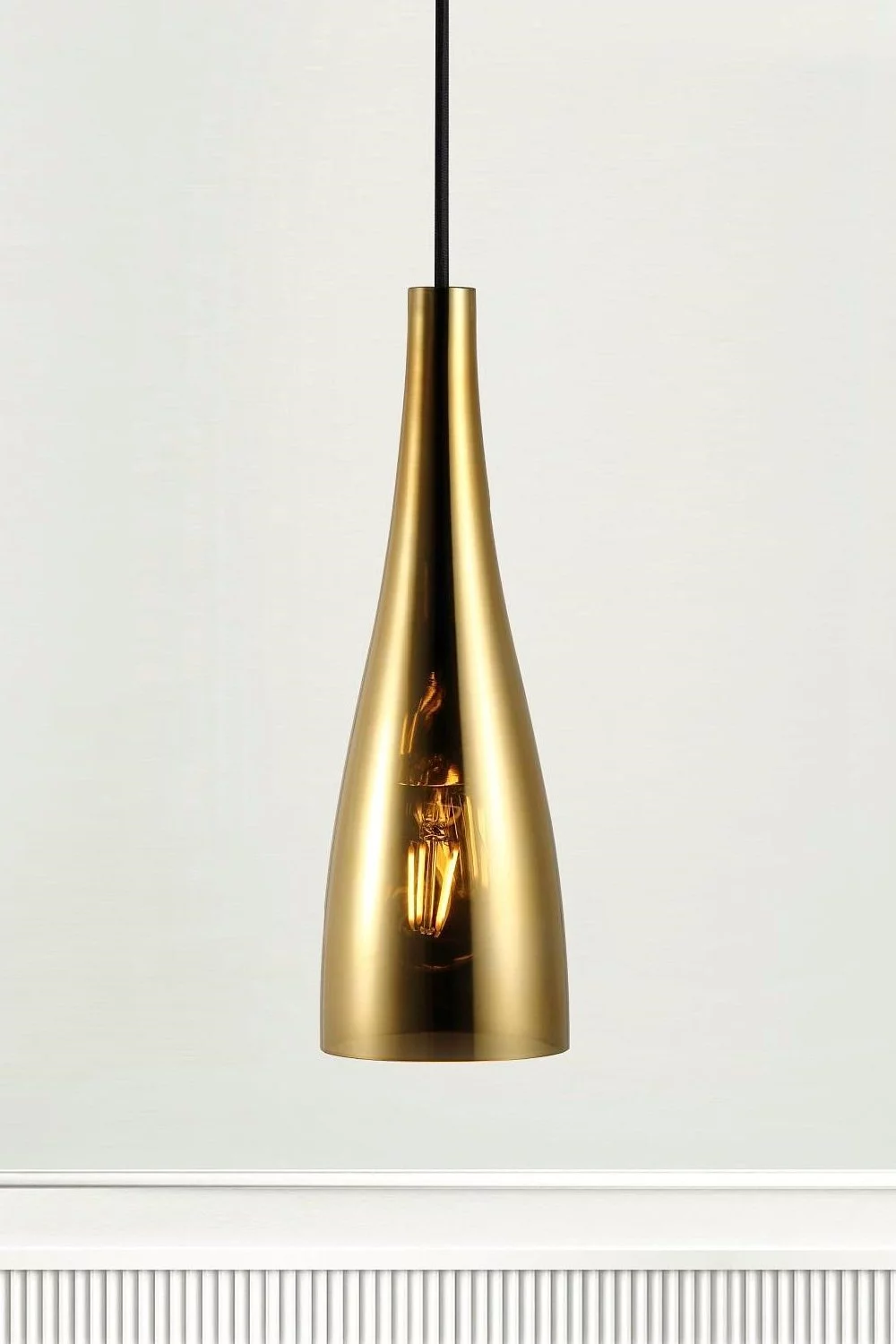   
                        
                        Люстра NORDLUX (Дания) 20200    
                         в стиле Модерн.  
                        Тип источника света: светодиодная лампа, сменная.                         Форма: Круг.                         Цвета плафонов и подвесок: Золото.                         Материал: Стекло.                          фото 2