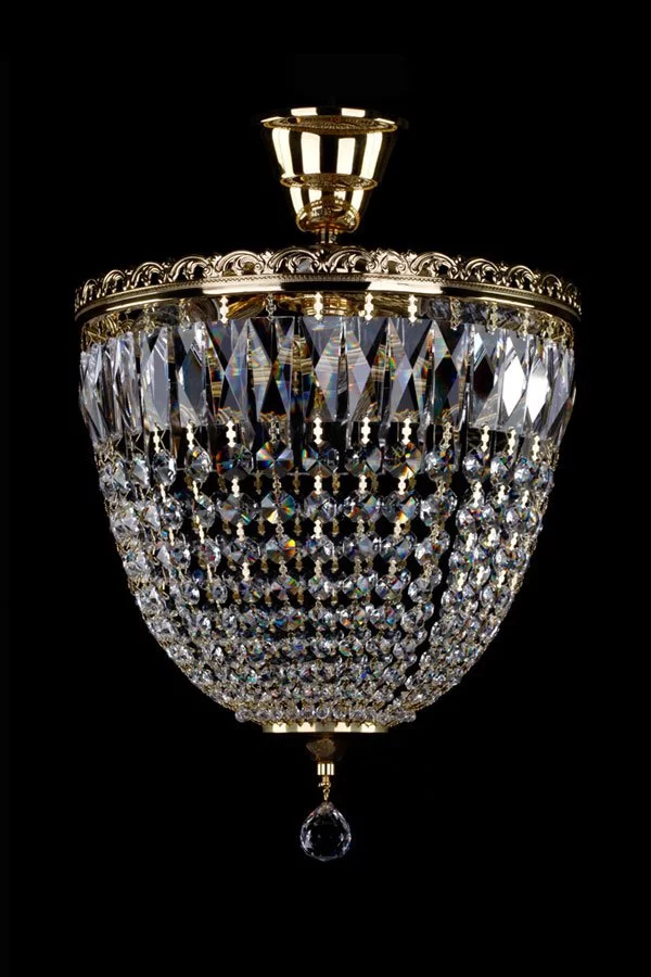   
                        
                        Кришталева люстра ARTGLASS (Чехія) 22523    
                         У стилі Класика.  
                        Тип джерела світла: світлодіодна лампа, змінна.                         Форма: Коло.                         Кольори плафонів і підвісок: Прозорий.                         Матеріал: Кришталь.                          фото 1