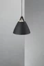  
                        
                        Люстра NORDLUX (Данія) 22652    
                         у стилі Лофт.  
                        Тип джерела світла: світлодіодна лампа, змінна.                         Форма: Коло.                         Кольори плафонів і підвісок: Чорний, Бежевий.                         Матеріал: Метал, Шкіра.                          фото 5
