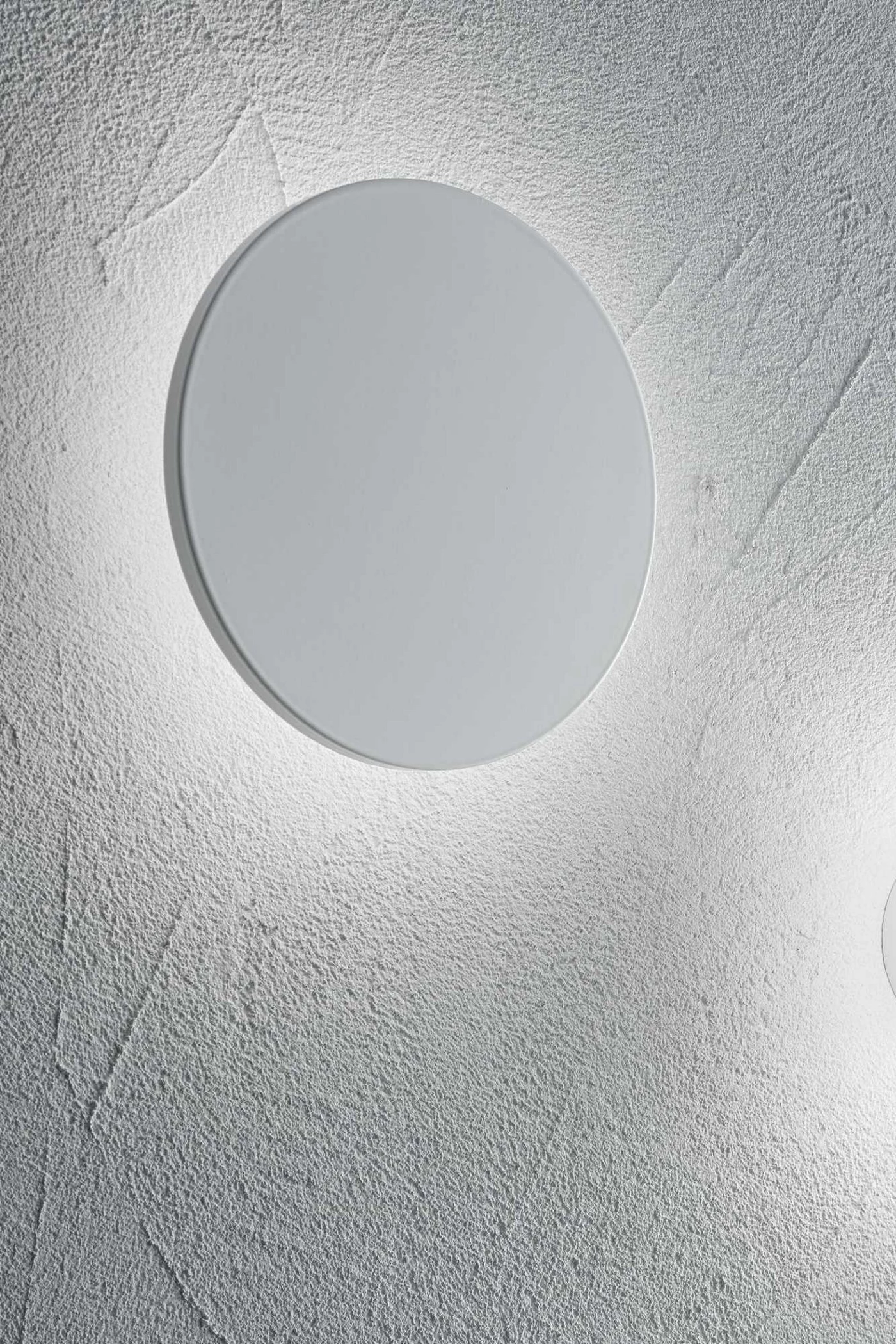   
                        Светильник настенный IDEAL LUX  (Италия) 23006    
                         в стиле Скандинавский.  
                        Тип источника света: встроенный led-модуль, несъемный.                         Форма: Круг.                                                                          фото 2