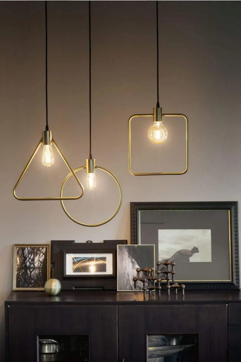   
                        
                        Люстра IDEAL LUX (Італія) 23178    
                         У стилі Лофт.  
                        Тип джерела світла: світлодіодна лампа, змінна.                         Форма: Трикутник.                         Кольори плафонів і підвісок: Латунь.                         Матеріал: Метал.                          фото 2