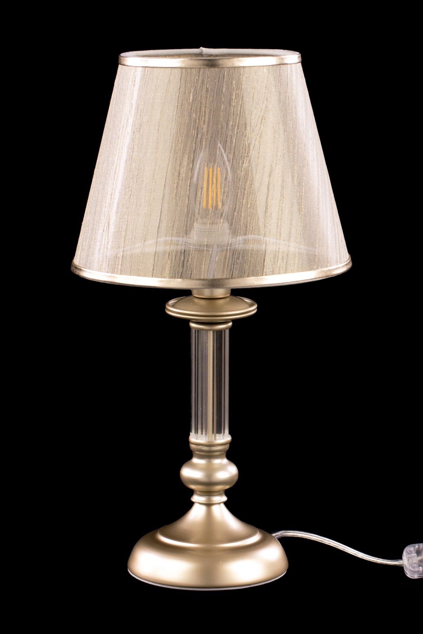   
                        Настільна лампа FREYA (Німеччина) 25661    
                         у стилі прованс.  
                        Тип джерела світла: cвітлодіодні led, енергозберігаючі, розжарювання.                                                 Кольори плафонів і підвісок: бежевий.                         Матеріал: тканина.                          фото 3