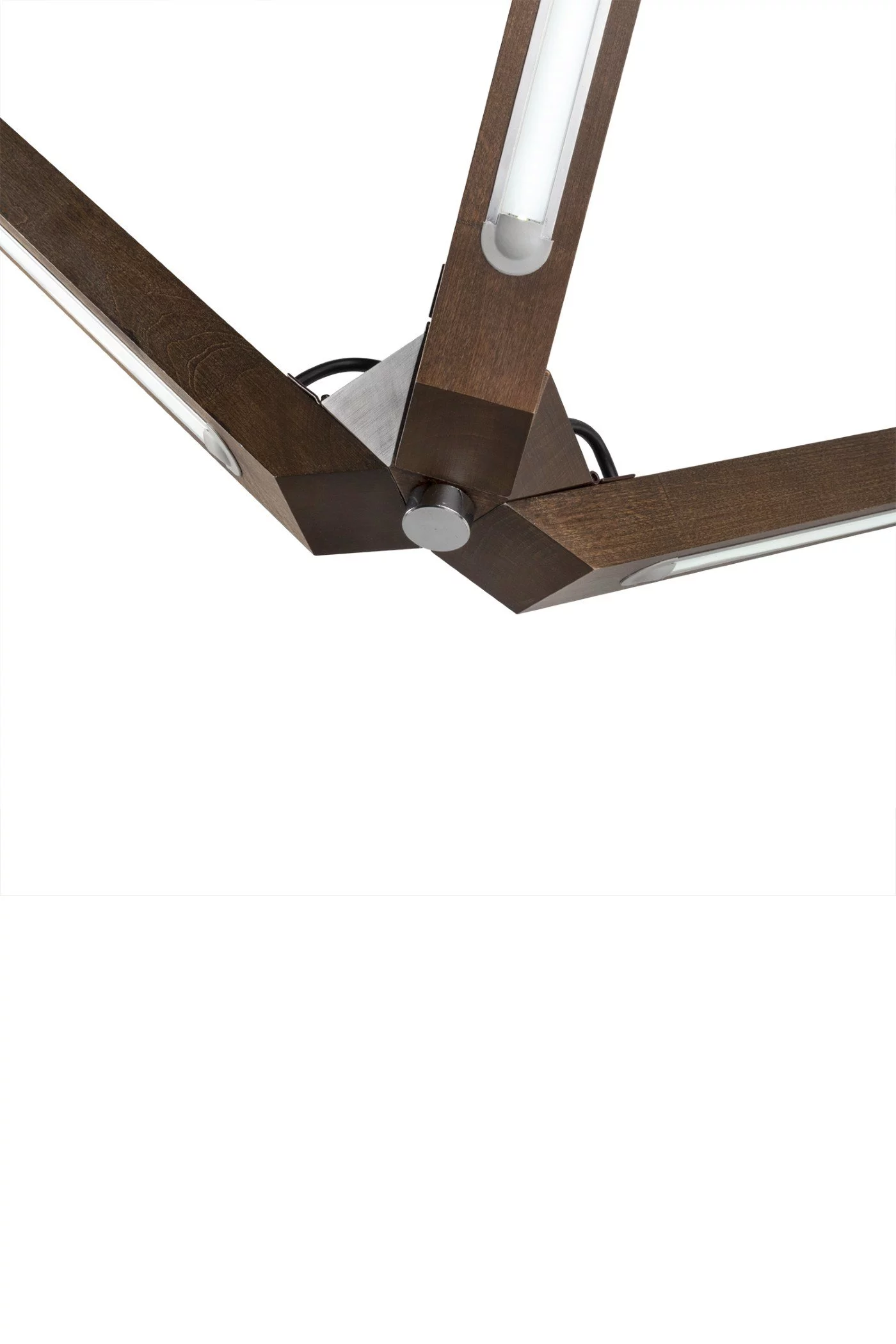   
                        
                        Люстра NB LIGHT (Україна) 28631    
                         У стилі Кантрі.  
                        Тип джерела світла: вбудований led-модуль, незмінний.                         Форма: Трикутник.                                                                          фото 3