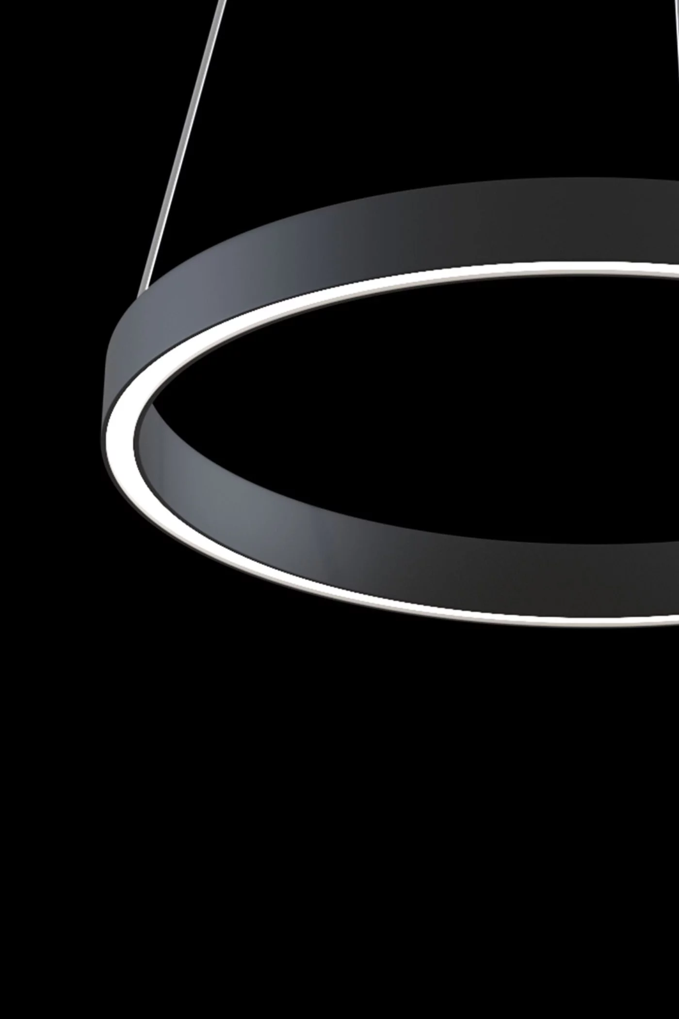   
                        
                        Люстра MAYTONI (Германия) 29168    
                         в стиле Хай-тек.  
                        Тип источника света: встроенный led-модуль, несъемный.                         Форма: Круг.                         Цвета плафонов и подвесок: Черный.                         Материал: Алюминий.                          фото 4