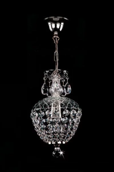   
                        
                        Кришталева люстра ARTGLASS (Чехія) 30032    
                         У стилі Класика.  
                        Тип джерела світла: світлодіодна лампа, змінна.                         Форма: Коло.                         Кольори плафонів і підвісок: Прозорий.                         Матеріал: Кришталь.                          фото 1