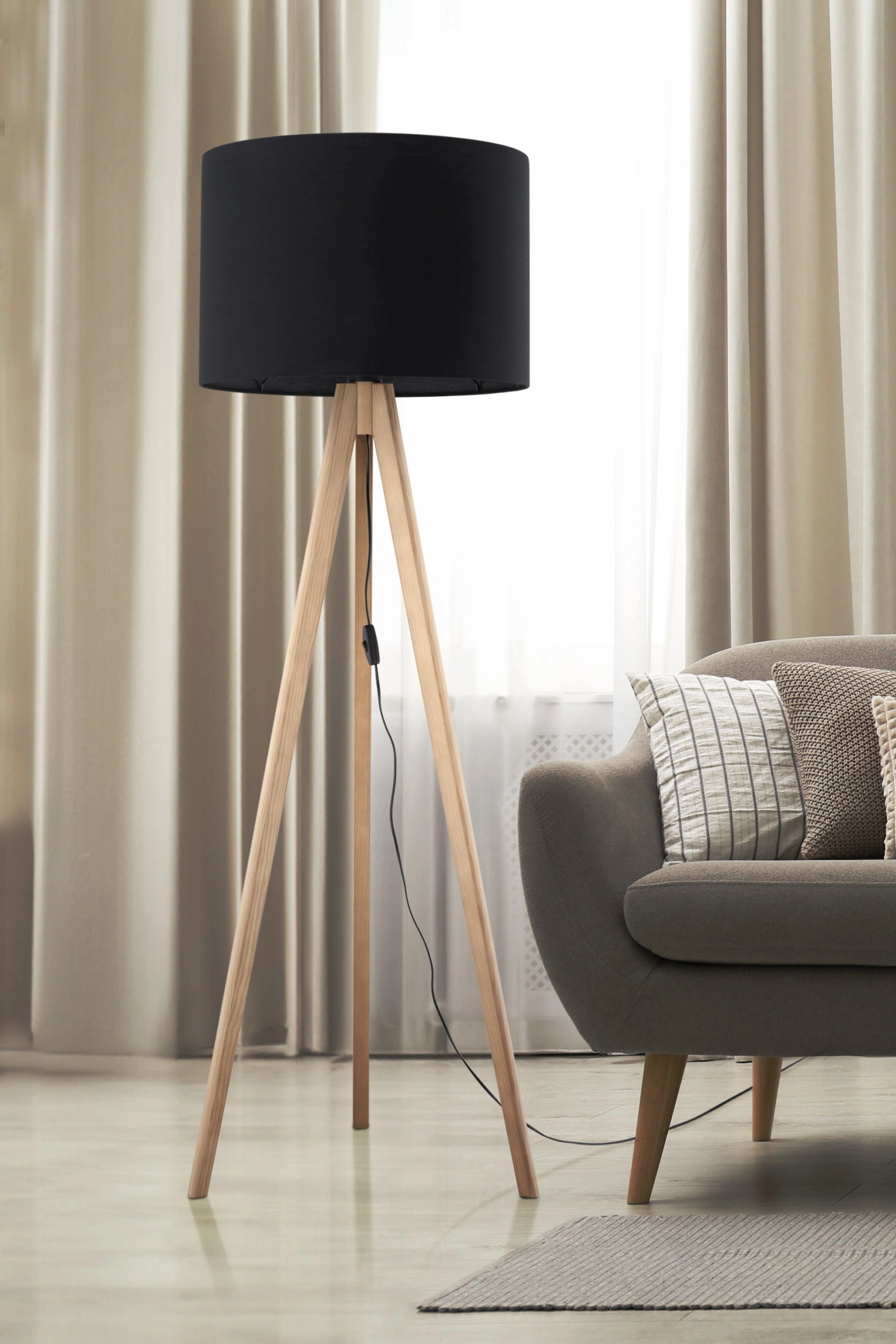   
                        
                        Торшер TK LIGHTING (Польша) 30424    
                         В стиле Скандинавский.  
                        Тип источника света: светодиодная лампа, сменная.                                                 Цвета плафонов и подвесок: Черный.                         Материал: Ткань, Пластик.                          фото 3