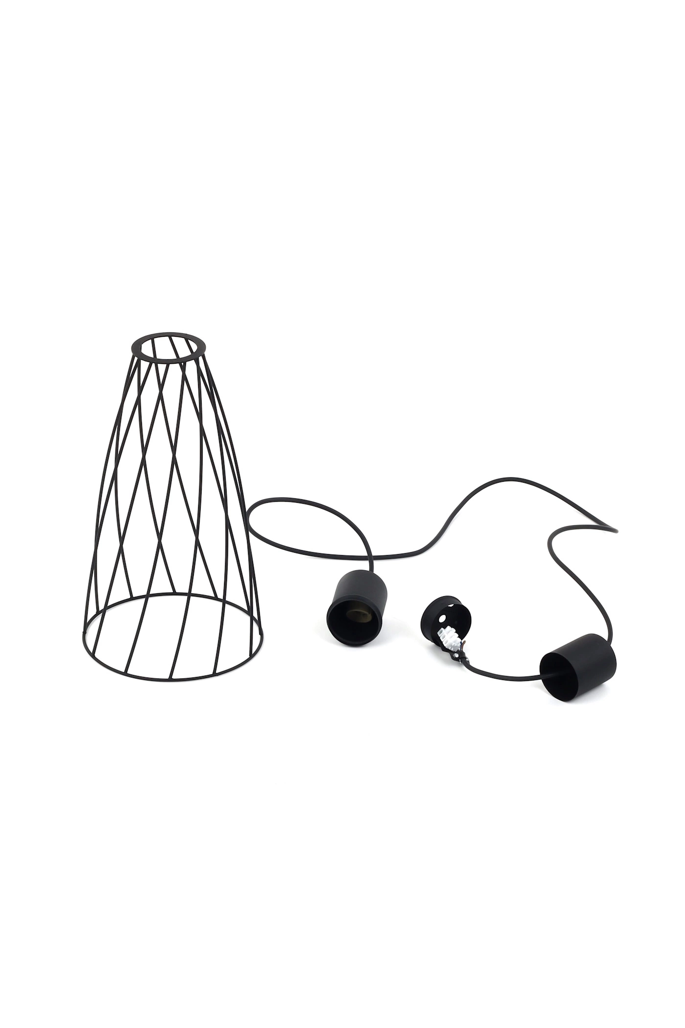   
                        
                        Люстра TK LIGHTING (Польща) 30621    
                         У стилі Лофт.  
                        Тип джерела світла: світлодіодна лампа, змінна.                         Форма: Коло.                         Кольори плафонів і підвісок: Чорний.                         Матеріал: Метал.                          фото 6
